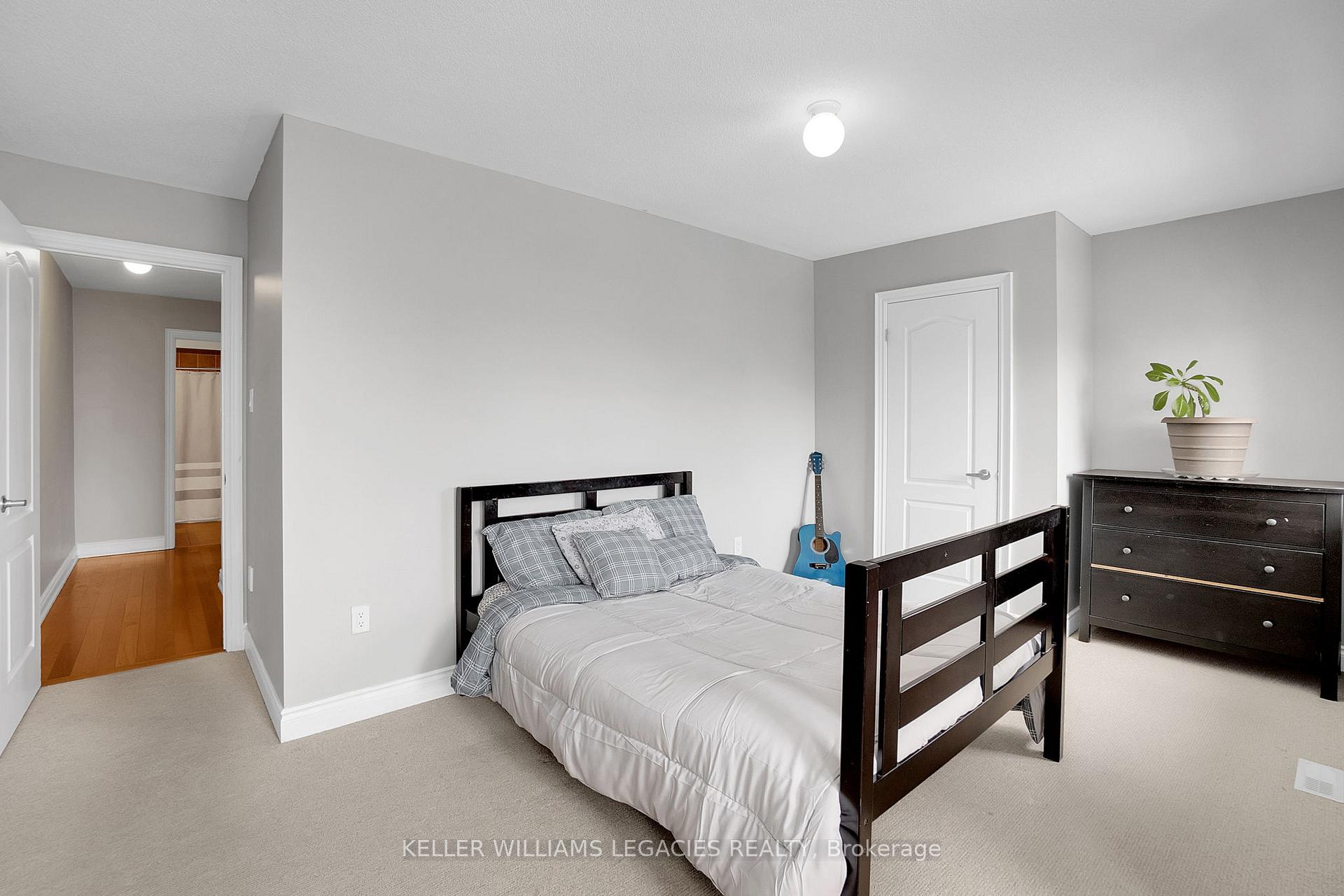 Photo 24 of 140 Lindbergh Drive, Vaughan, Vellore Village — HOMEH