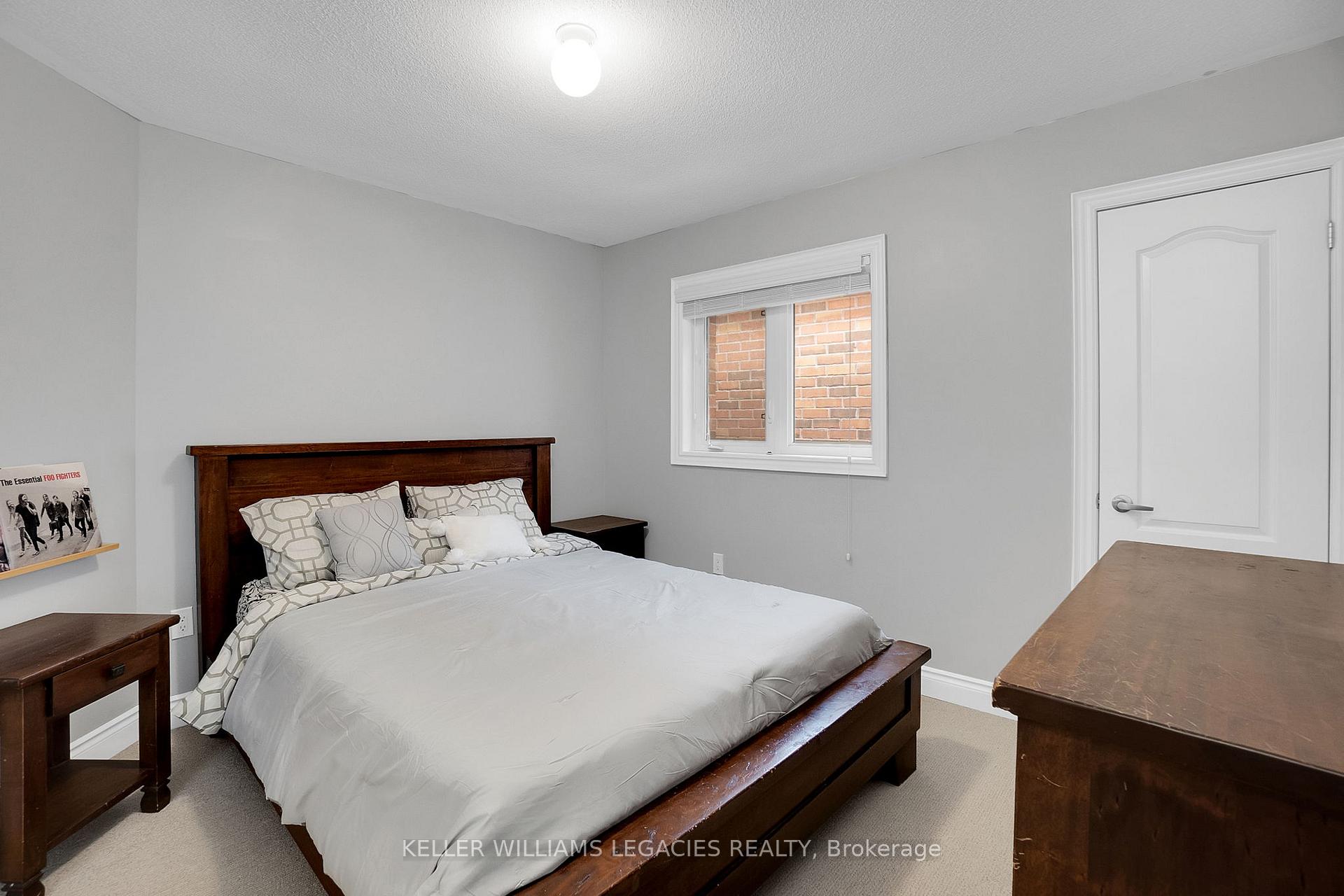 Photo 25 of 140 Lindbergh Drive, Vaughan, Vellore Village — HOMEH