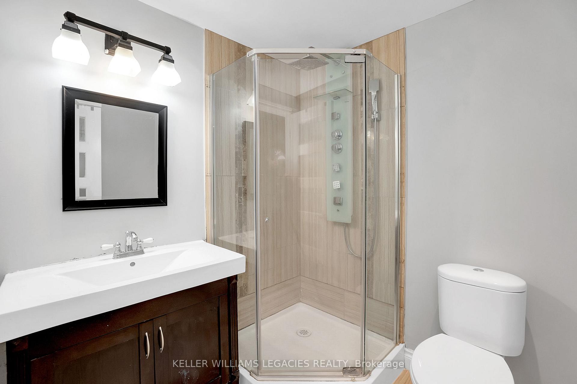 Photo 31 of 140 Lindbergh Drive, Vaughan, Vellore Village — HOMEH