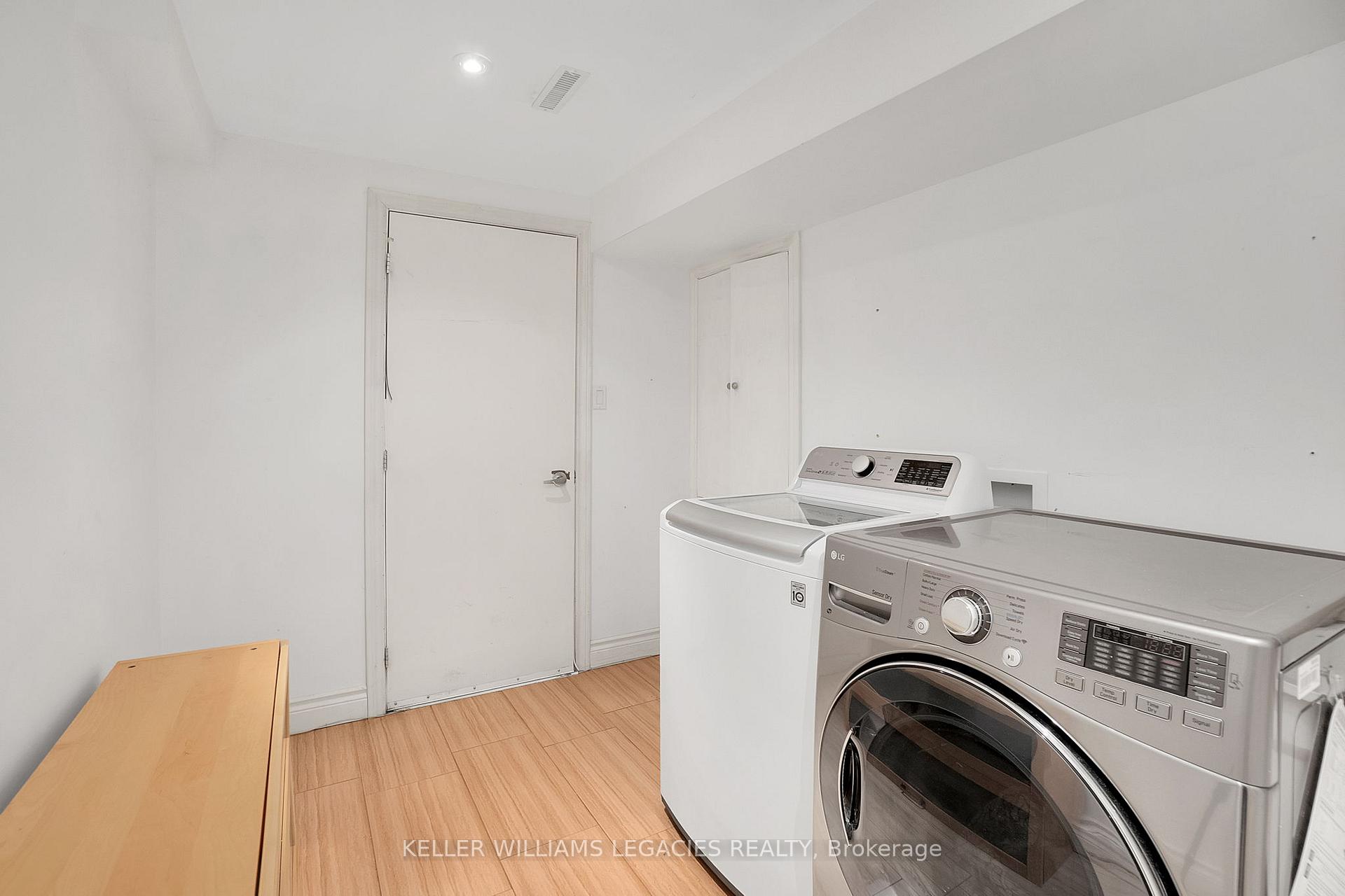 Photo 32 of 140 Lindbergh Drive, Vaughan, Vellore Village — HOMEH