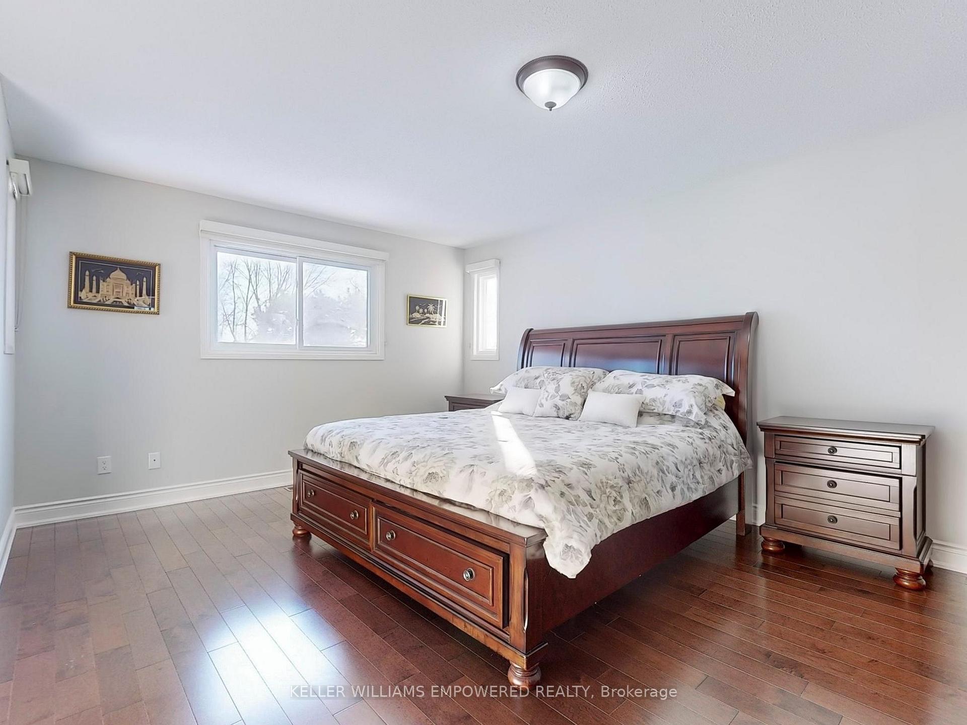 Photo 13 of 15 Fieldcroft Court, Vaughan, Maple — HOMEH