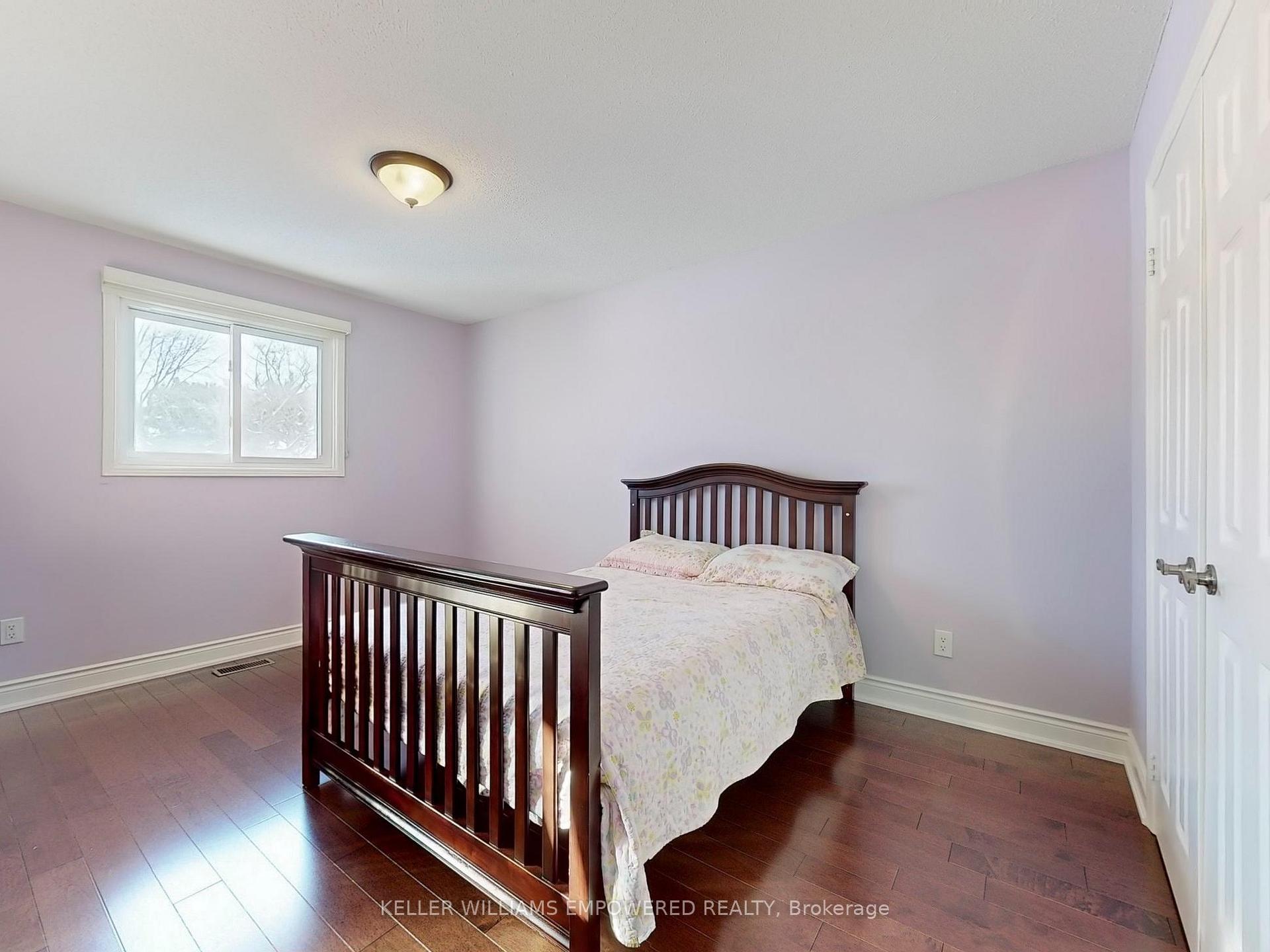 Photo 17 of 15 Fieldcroft Court, Vaughan, Maple — HOMEH