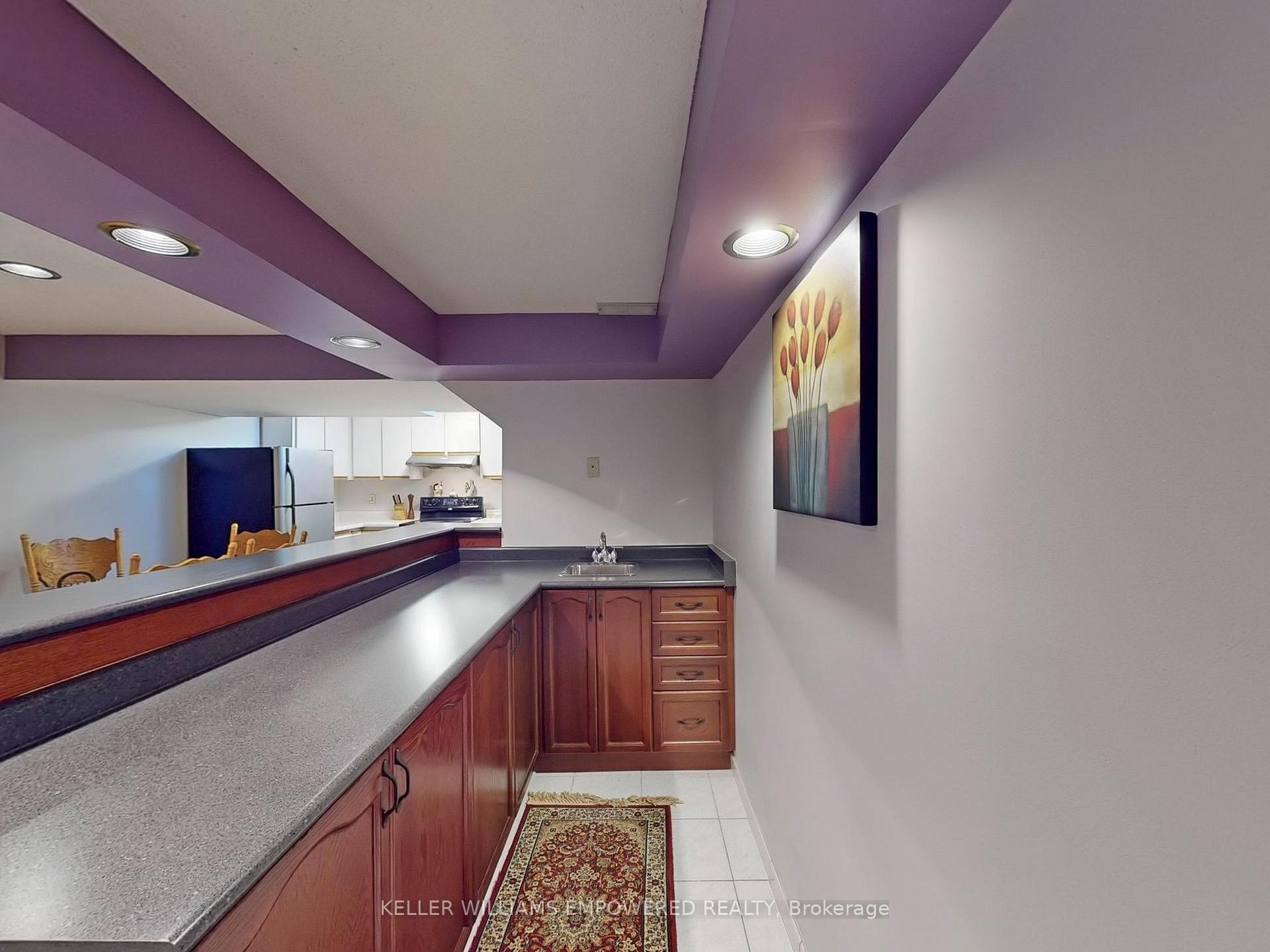 Photo 26 of 15 Fieldcroft Court, Vaughan, Maple — HOMEH
