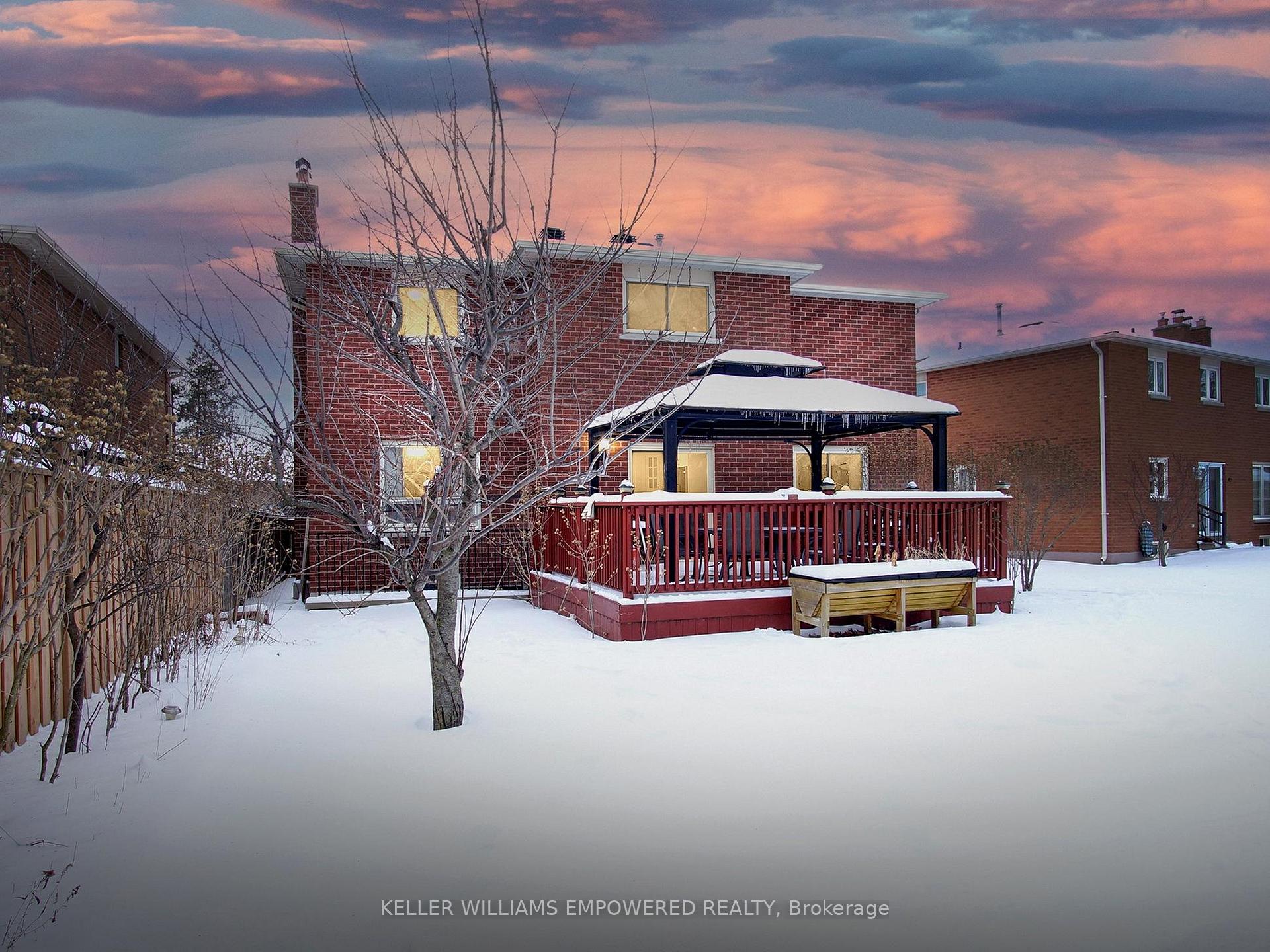 Photo 35 of 15 Fieldcroft Court, Vaughan, Maple — HOMEH
