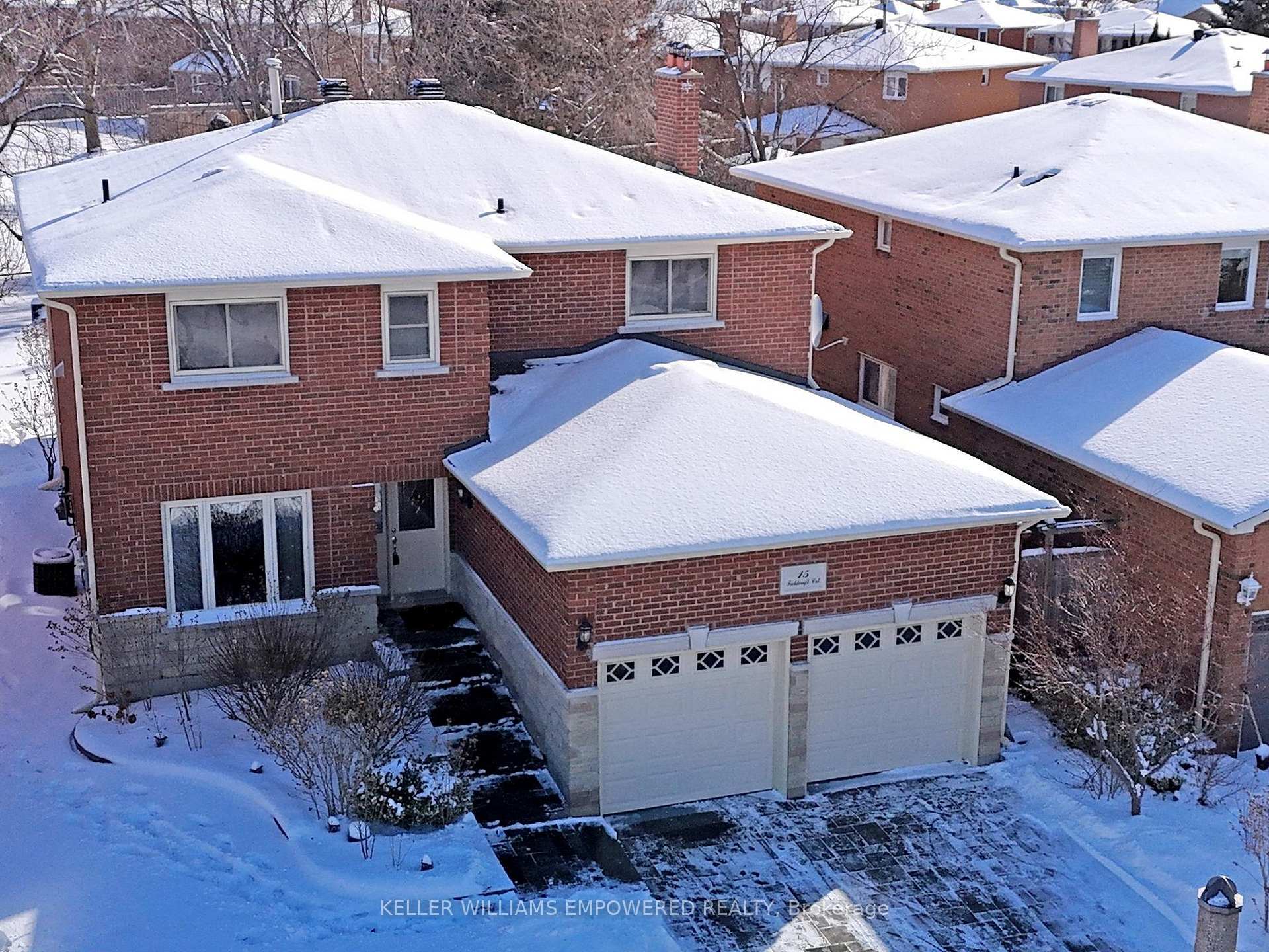 Photo 37 of 15 Fieldcroft Court, Vaughan, Maple — HOMEH