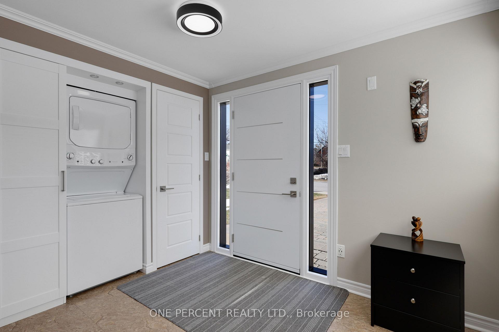Photo 2 of 226 McLaren Street, Carleton Place — HOMEH