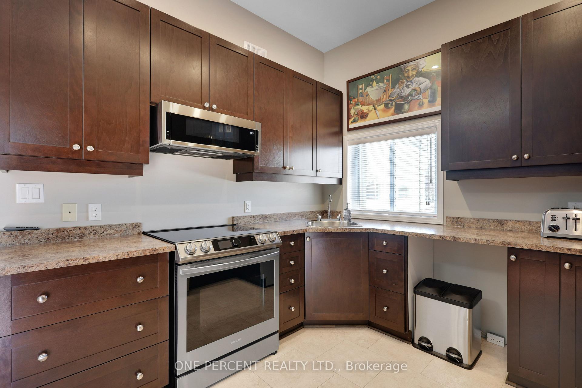 Photo 15 of 226 McLaren Street, Carleton Place — HOMEH