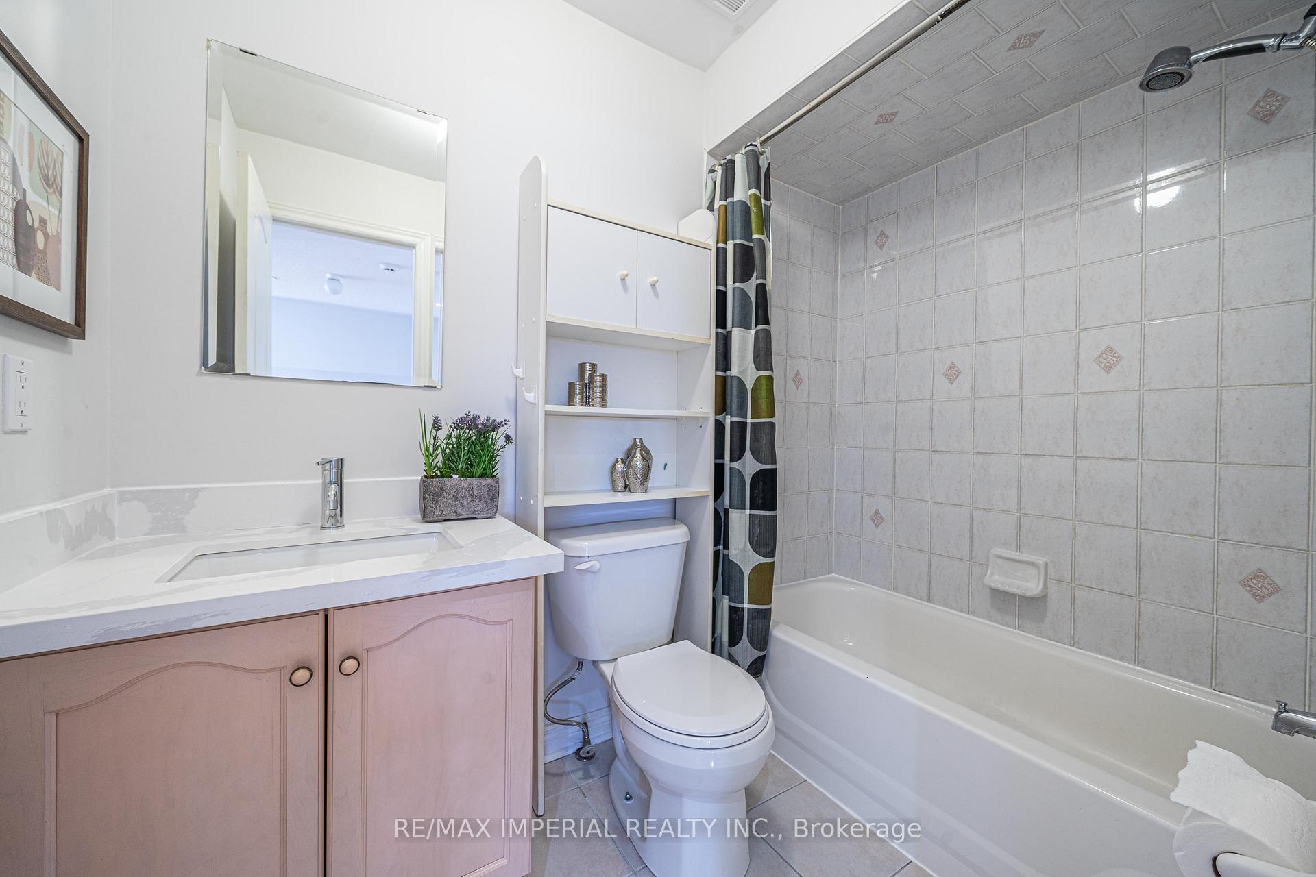 Photo 28 of 26 Sail Crescent, Vaughan, Vellore Village — HOMEH