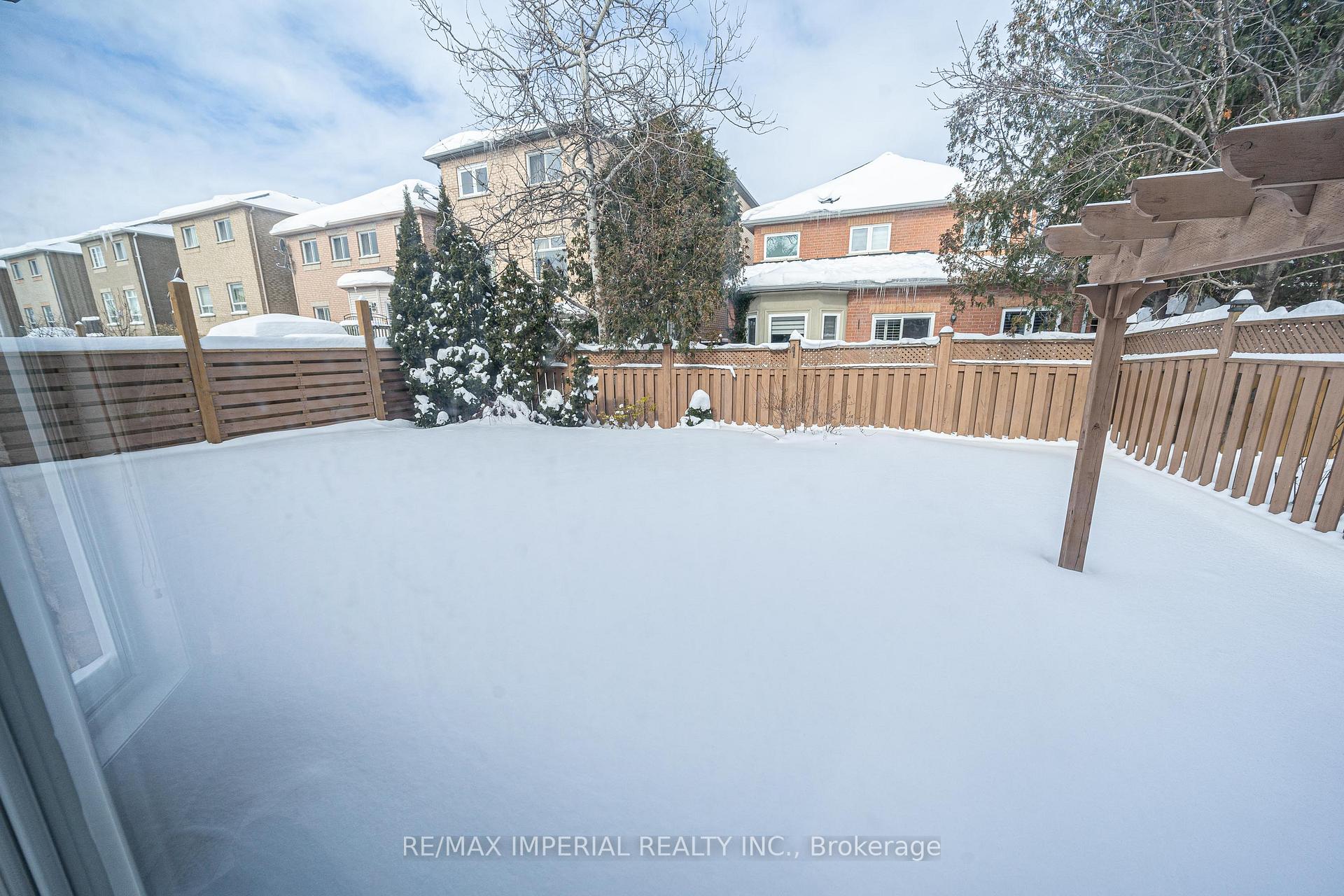 Photo 33 of 26 Sail Crescent, Vaughan, Vellore Village — HOMEH