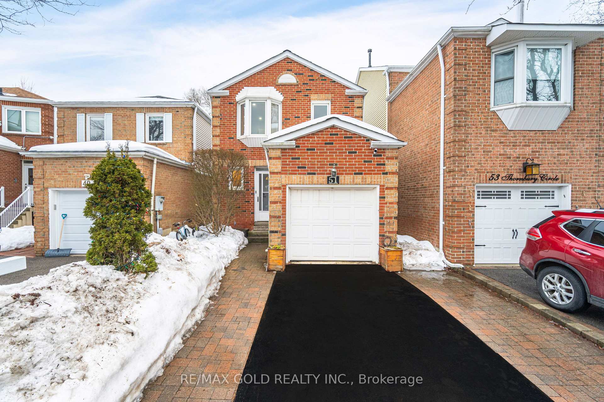 Front of 51 Thornbury Circle