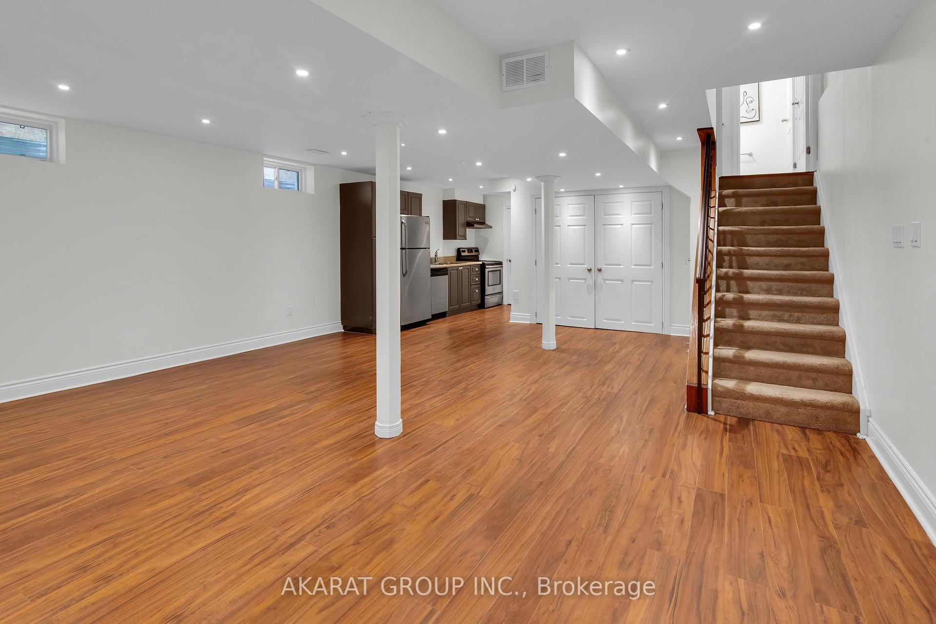 Photo 35 of 71 Condotti Drive, Vaughan, West Woodbridge — HOMEH