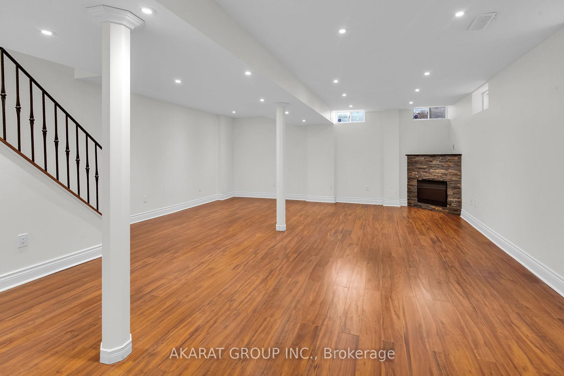 Photo 36 of 71 Condotti Drive, Vaughan, West Woodbridge — HOMEH