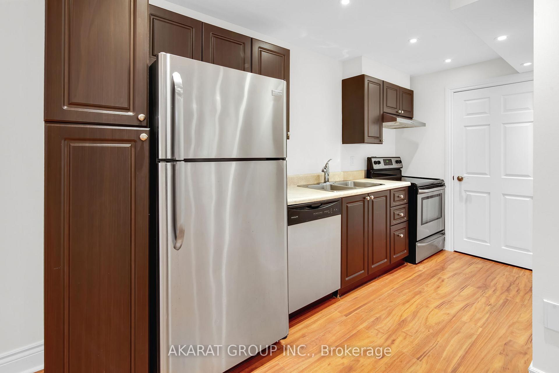 Photo 37 of 71 Condotti Drive, Vaughan, West Woodbridge — HOMEH
