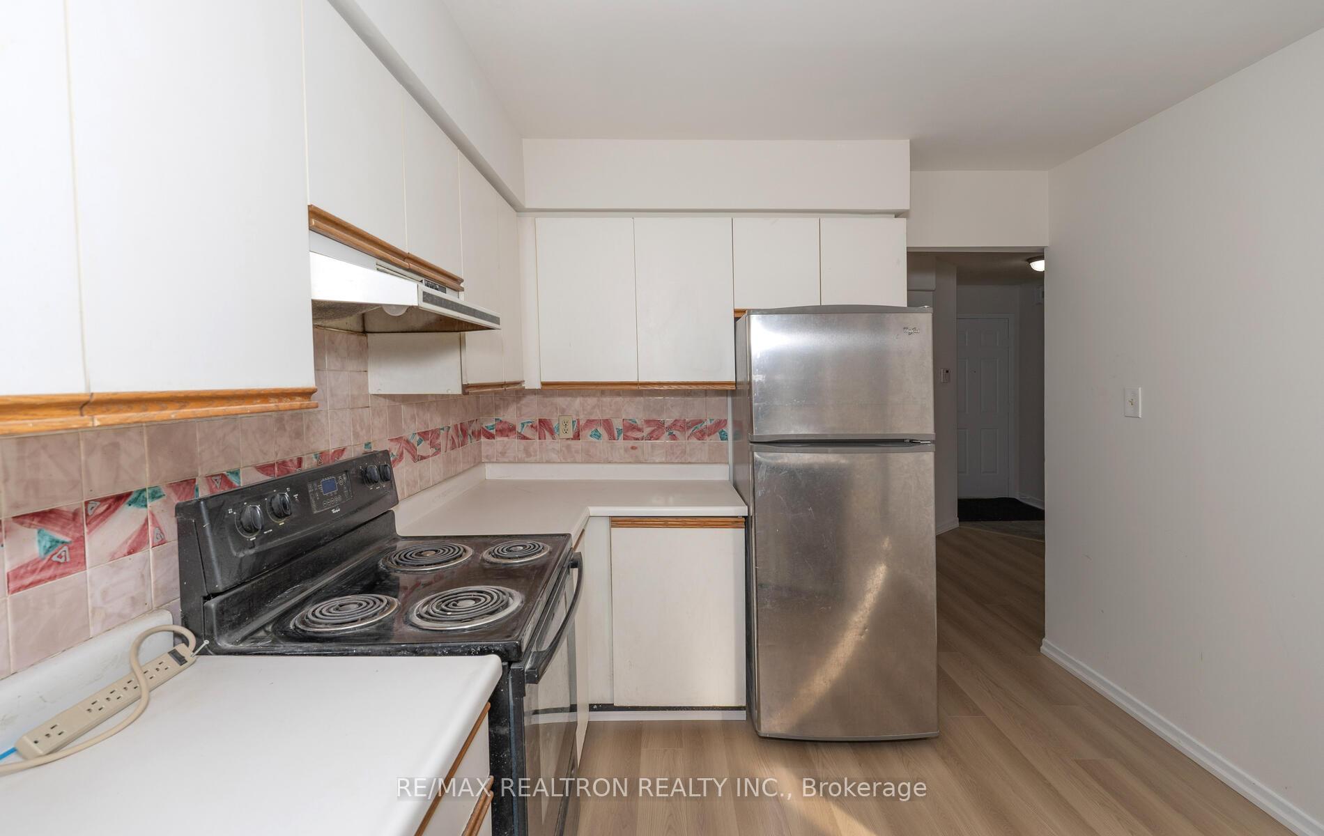 Photo 17 of 105 Gailcrest Circle, Vaughan, Crestwood-Springfarm-Yorkhill — HOMEH