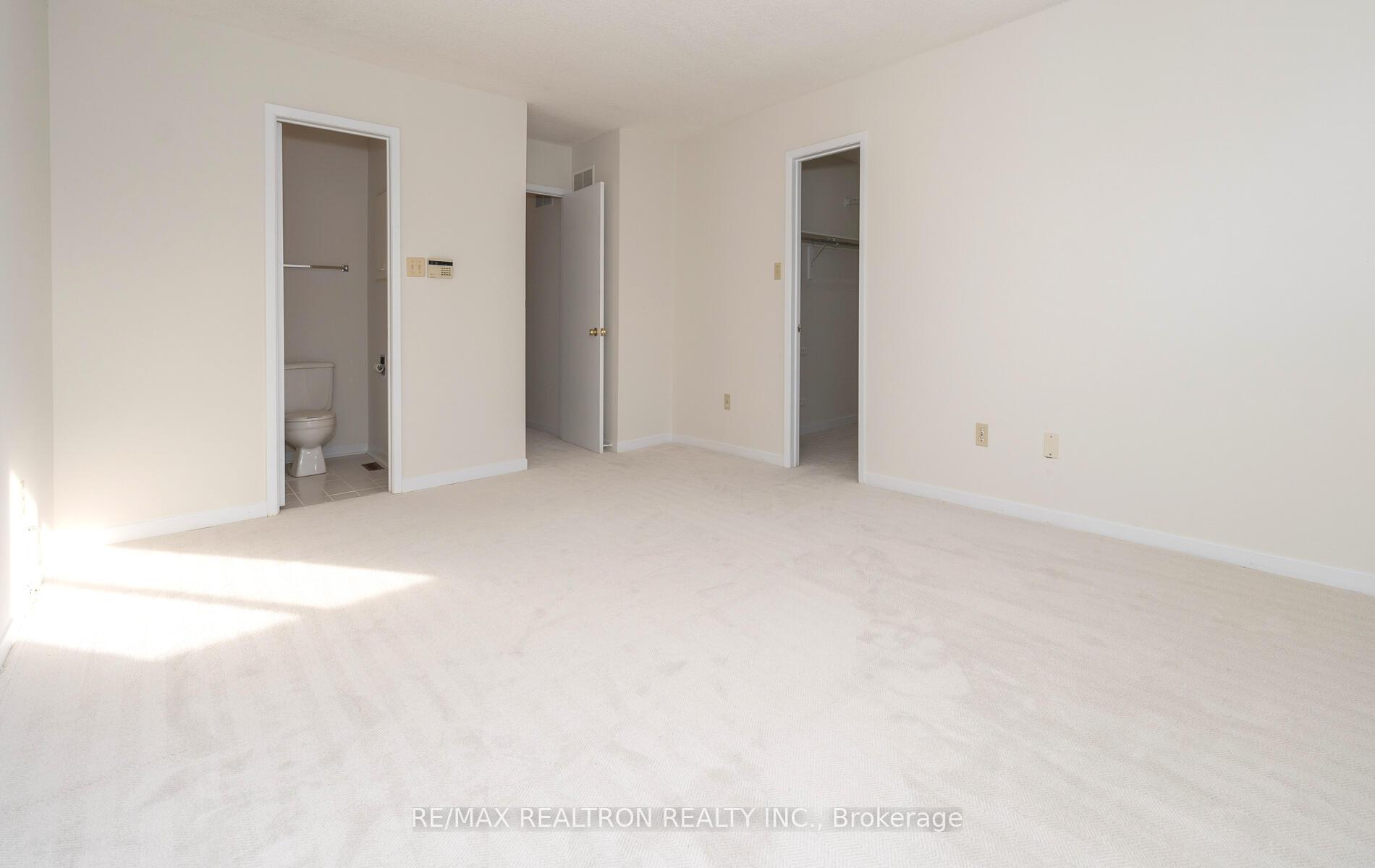 Photo 18 of 105 Gailcrest Circle, Vaughan, Crestwood-Springfarm-Yorkhill — HOMEH