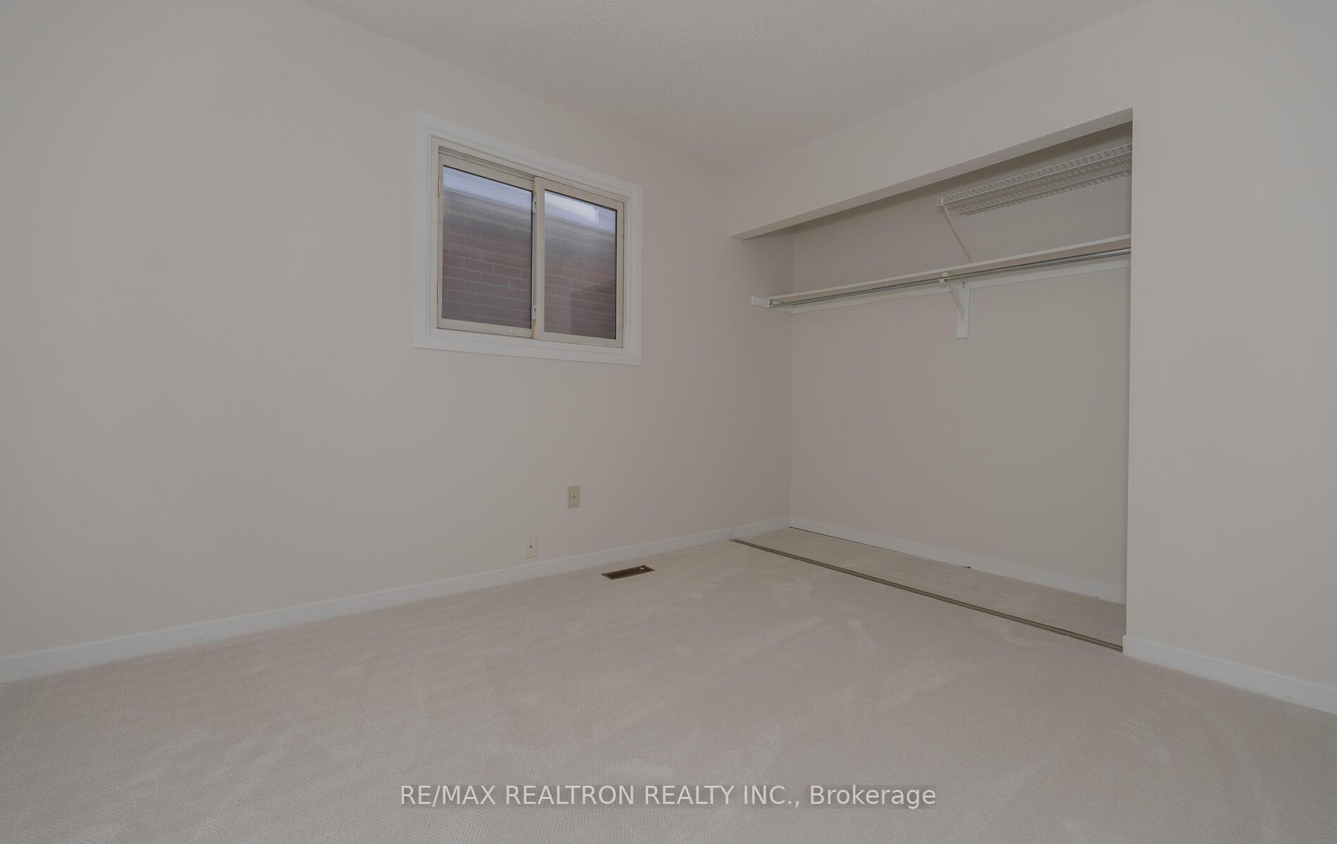 Photo 22 of 105 Gailcrest Circle, Vaughan, Crestwood-Springfarm-Yorkhill — HOMEH