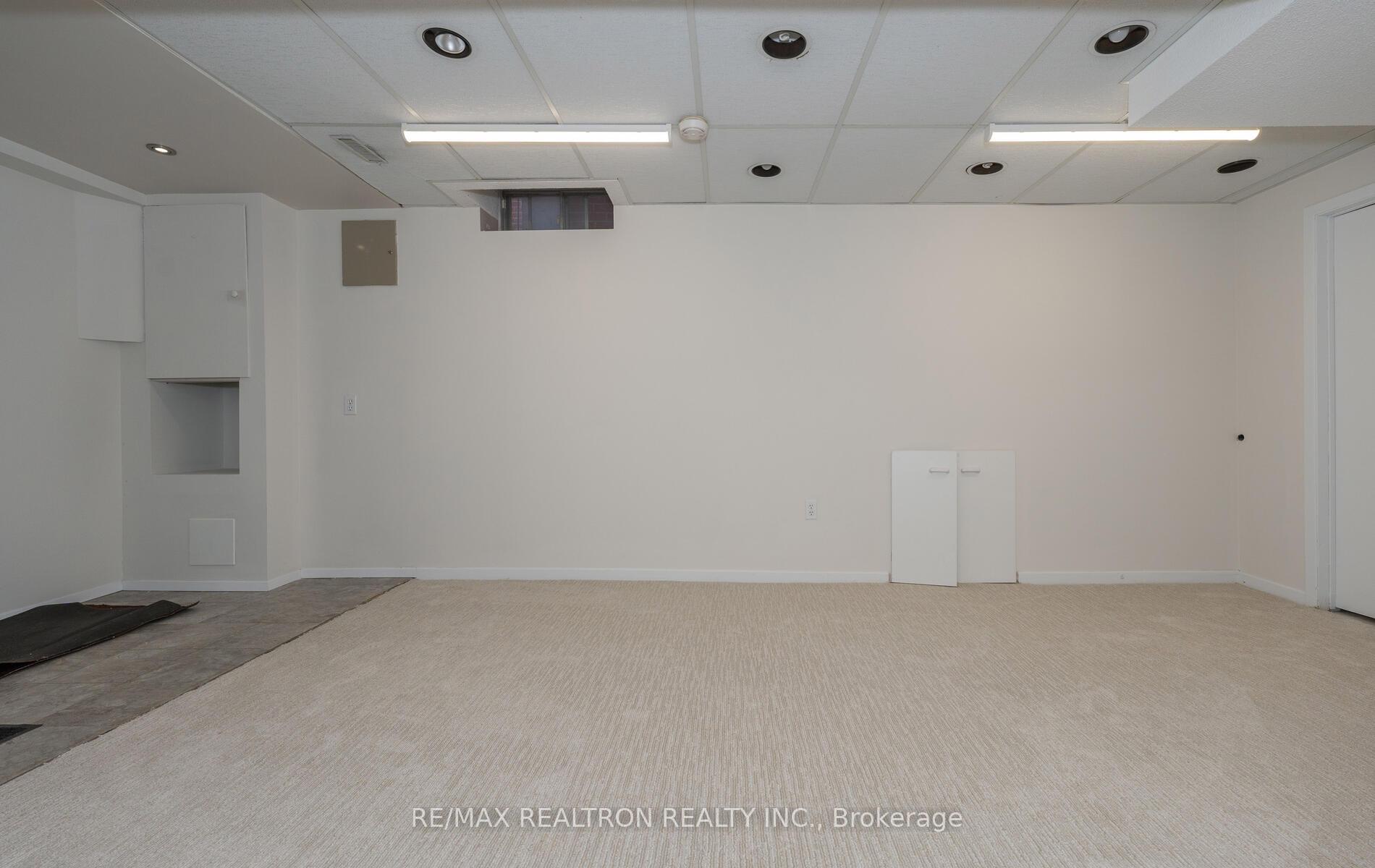 Photo 32 of 105 Gailcrest Circle, Vaughan, Crestwood-Springfarm-Yorkhill — HOMEH