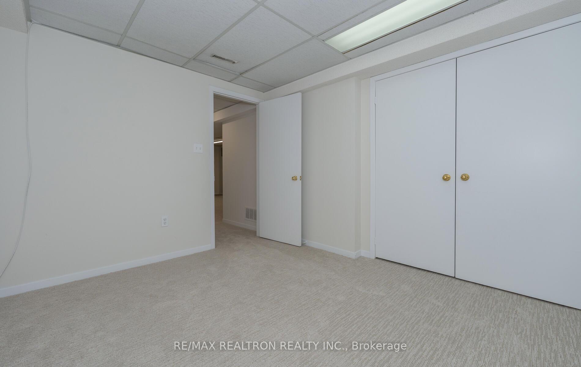 Photo 33 of 105 Gailcrest Circle, Vaughan, Crestwood-Springfarm-Yorkhill — HOMEH