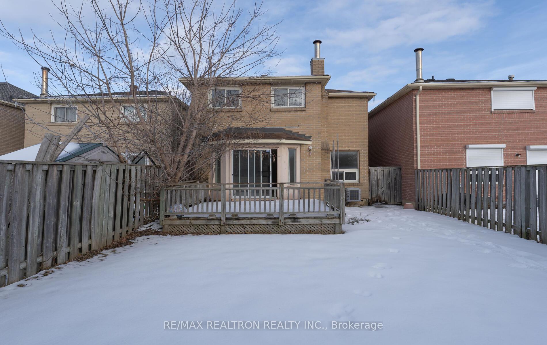 Photo 35 of 105 Gailcrest Circle, Vaughan, Crestwood-Springfarm-Yorkhill — HOMEH