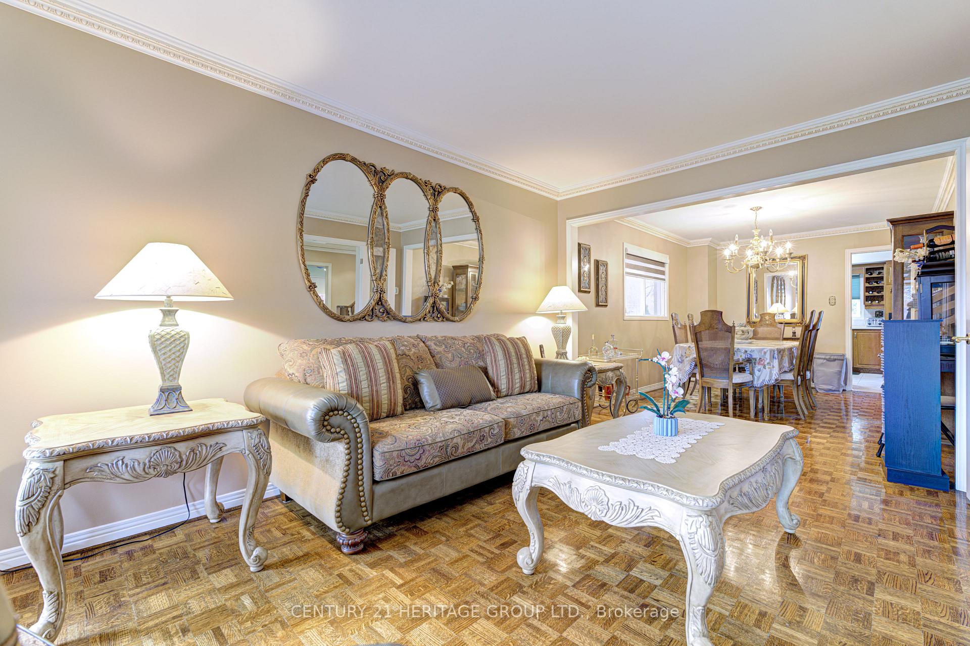 Photo 5 of 57 Embassy Drive, Vaughan, East Woodbridge — HOMEH