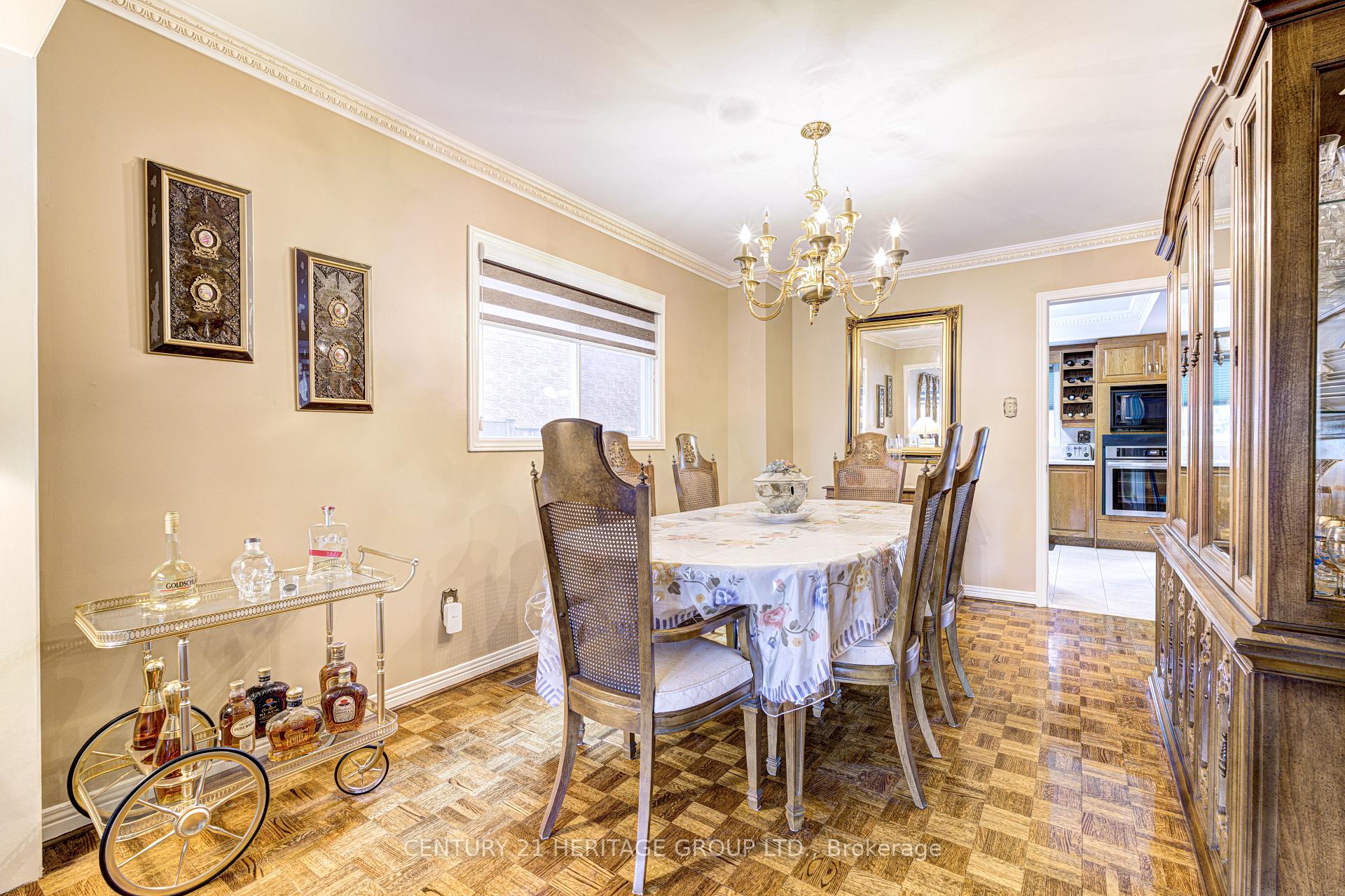 Photo 7 of 57 Embassy Drive, Vaughan, East Woodbridge — HOMEH