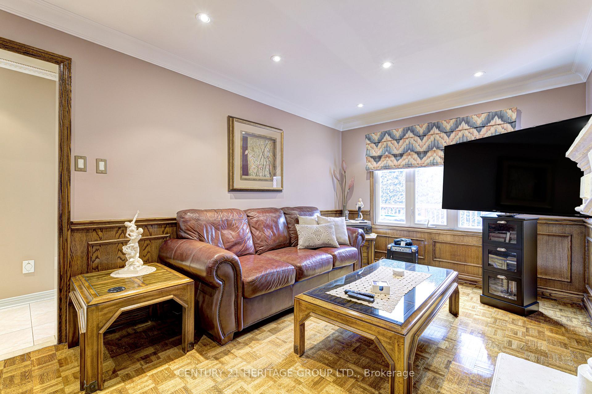 Photo 14 of 57 Embassy Drive, Vaughan, East Woodbridge — HOMEH