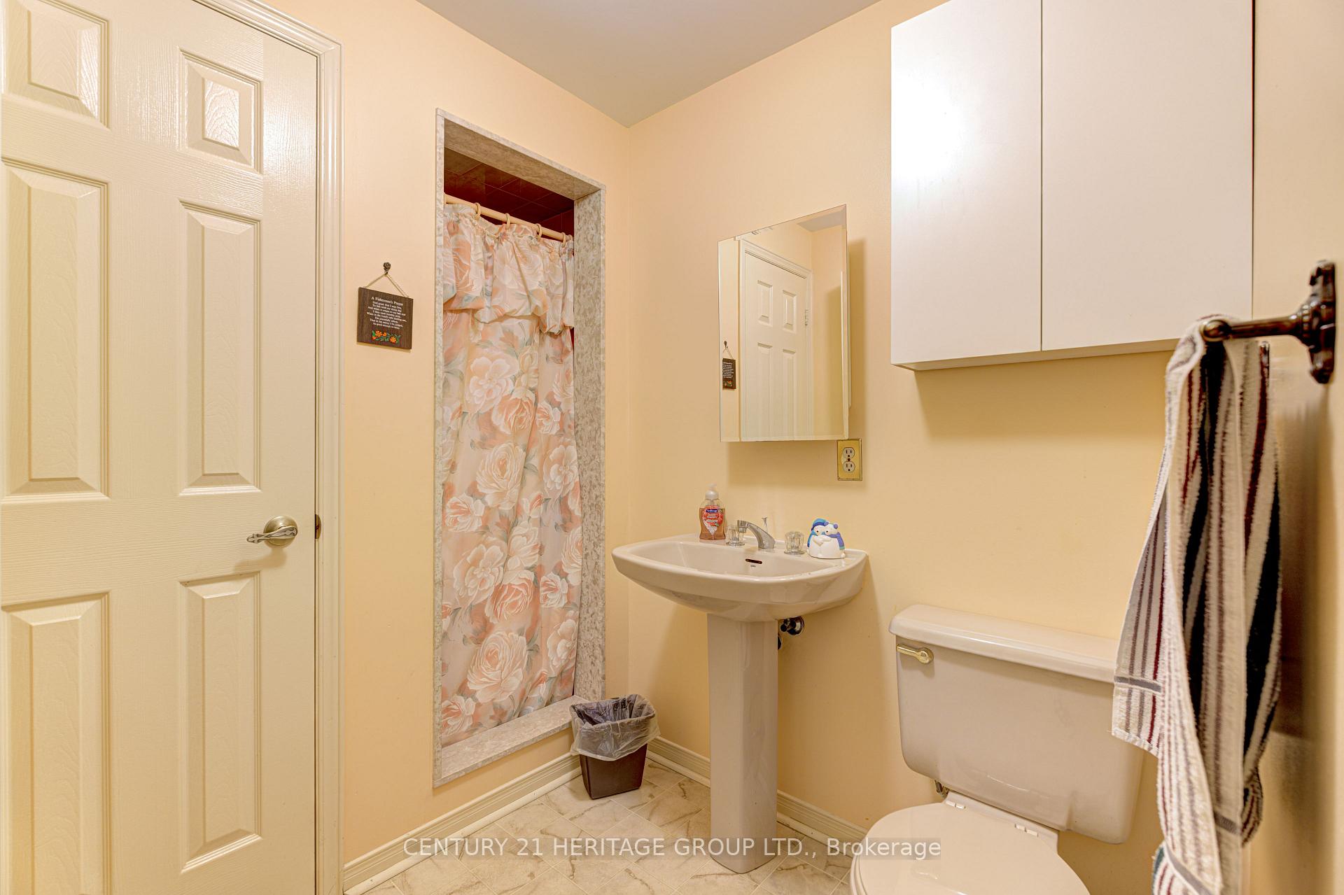 Photo 30 of 57 Embassy Drive, Vaughan, East Woodbridge — HOMEH