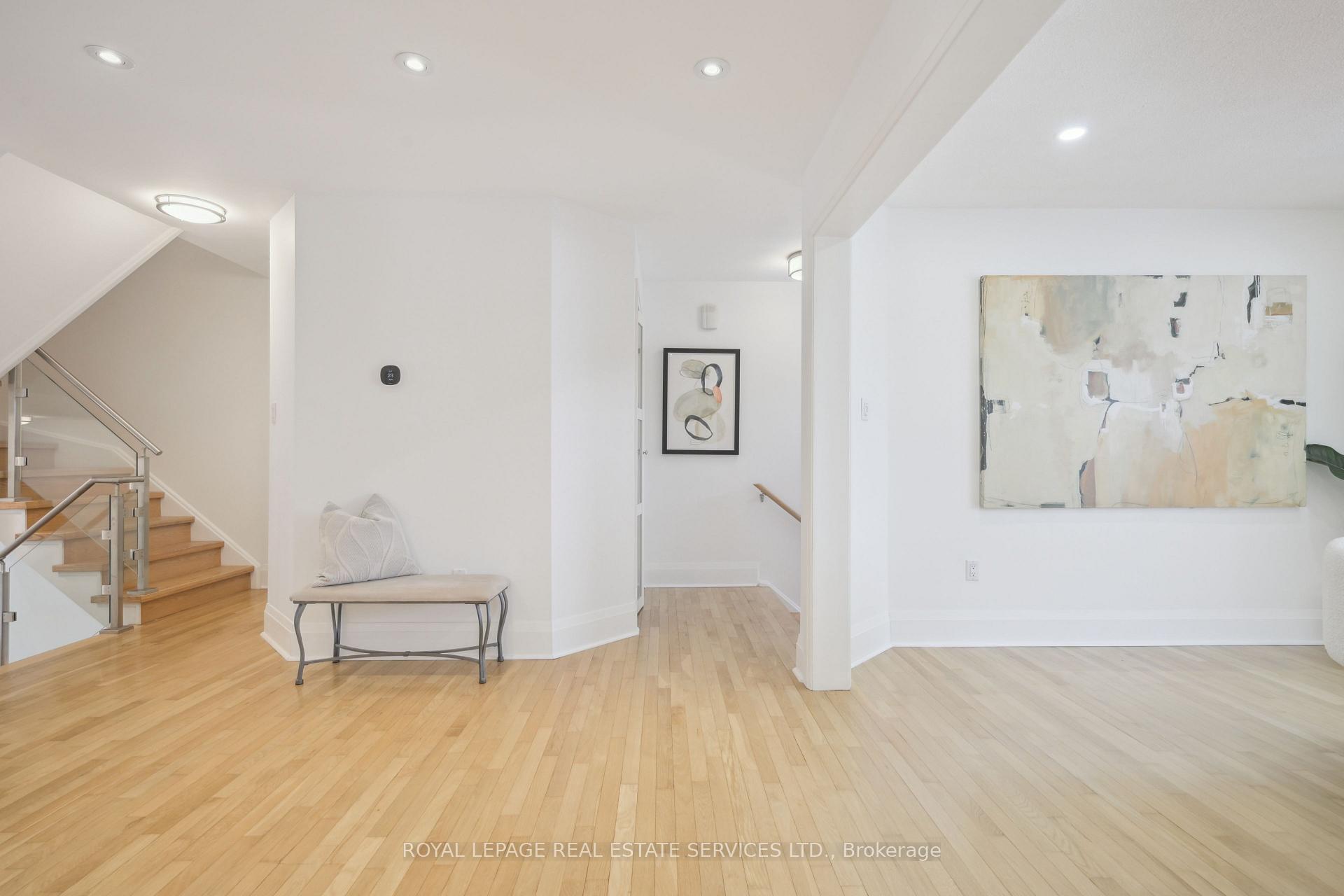 Photo 4 of 12 Joseph Aaron Boulevard, Vaughan, Brownridge — HOMEH