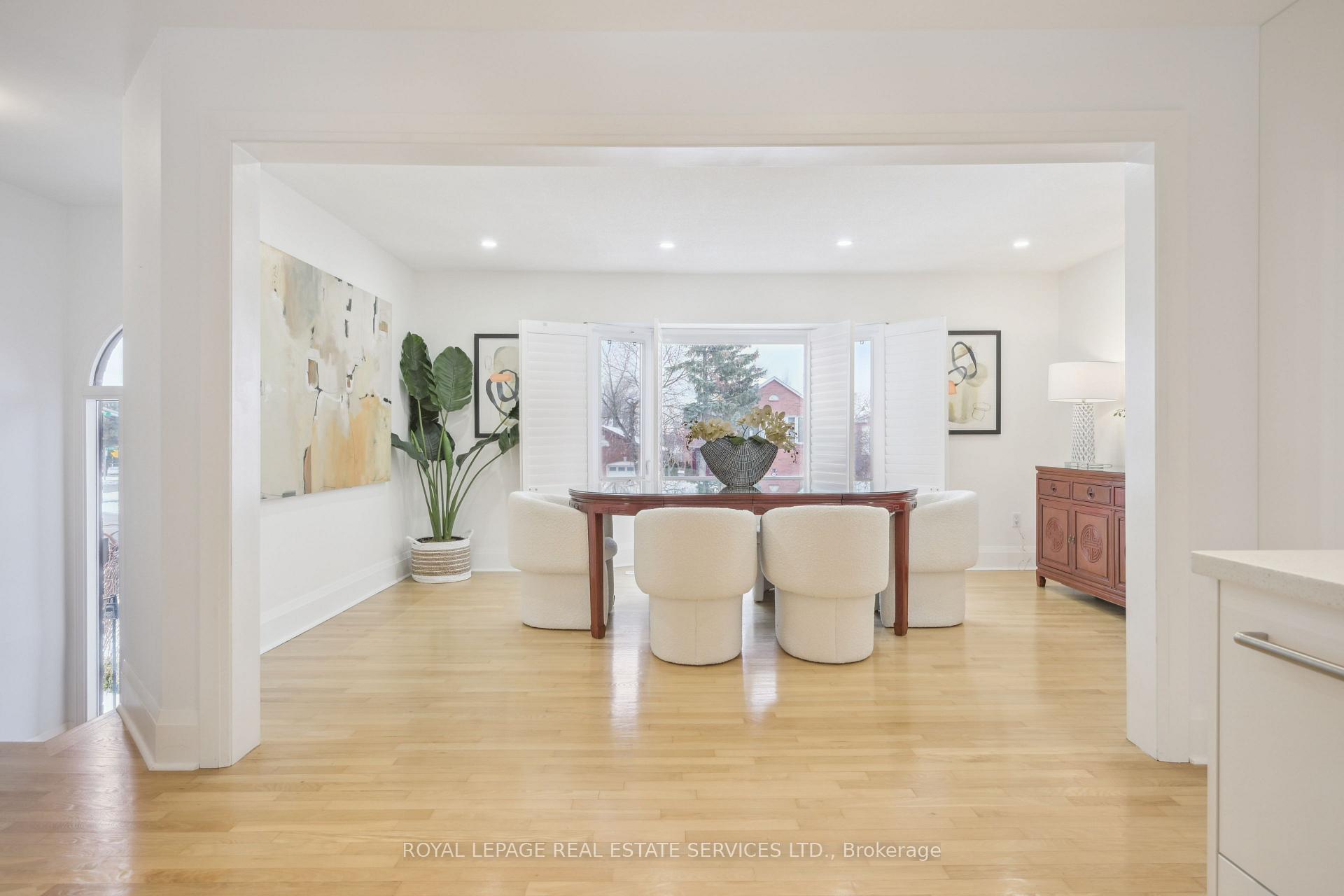 Photo 5 of 12 Joseph Aaron Boulevard, Vaughan, Brownridge — HOMEH