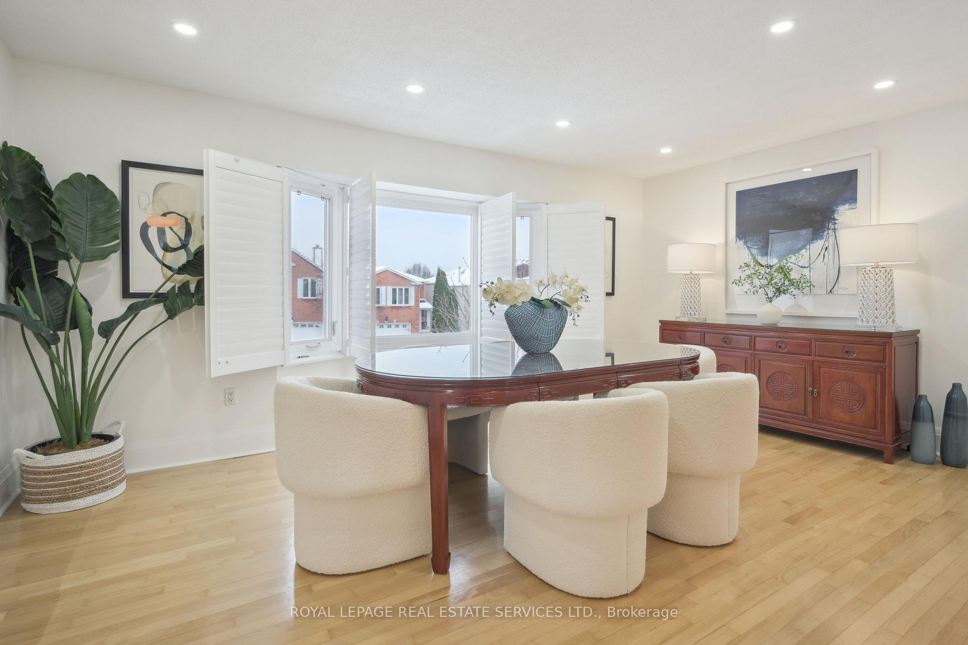 Photo 6 of 12 Joseph Aaron Boulevard, Vaughan, Brownridge — HOMEH