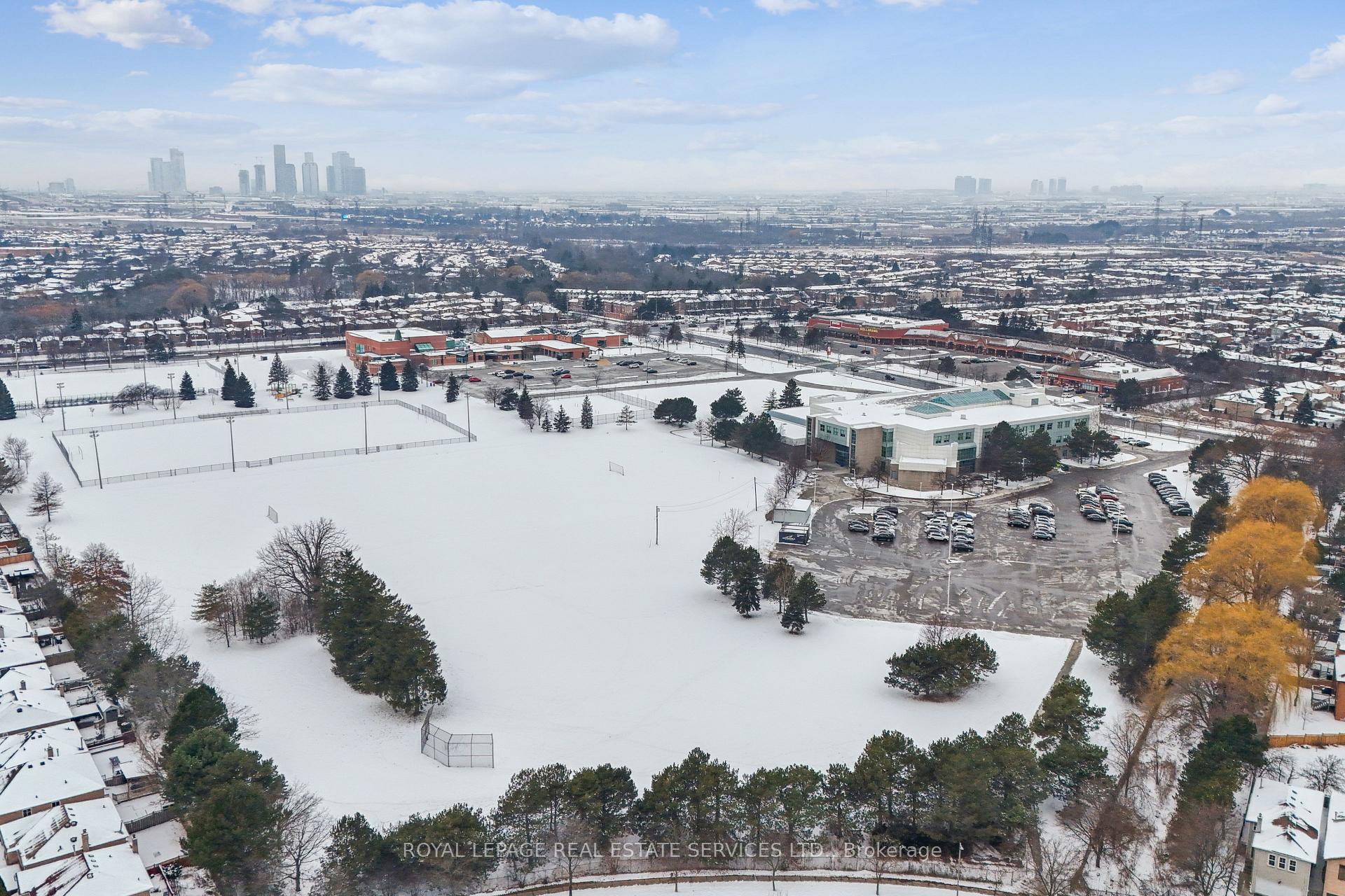 Photo 37 of 12 Joseph Aaron Boulevard, Vaughan, Brownridge — HOMEH