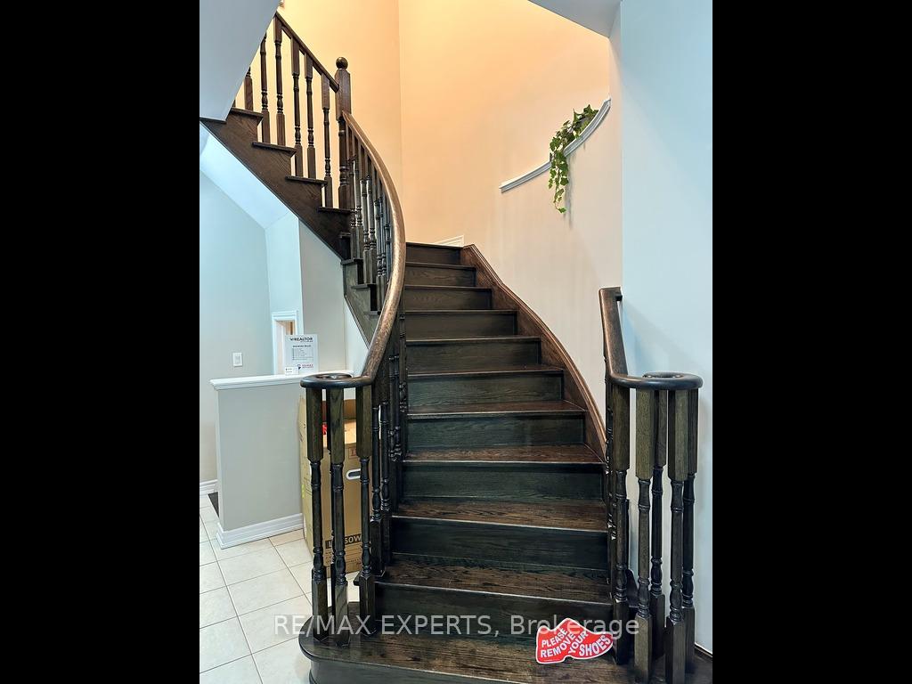 Photo 16 of 269 Chatfield Drive N, Vaughan, Vellore Village — HOMEH