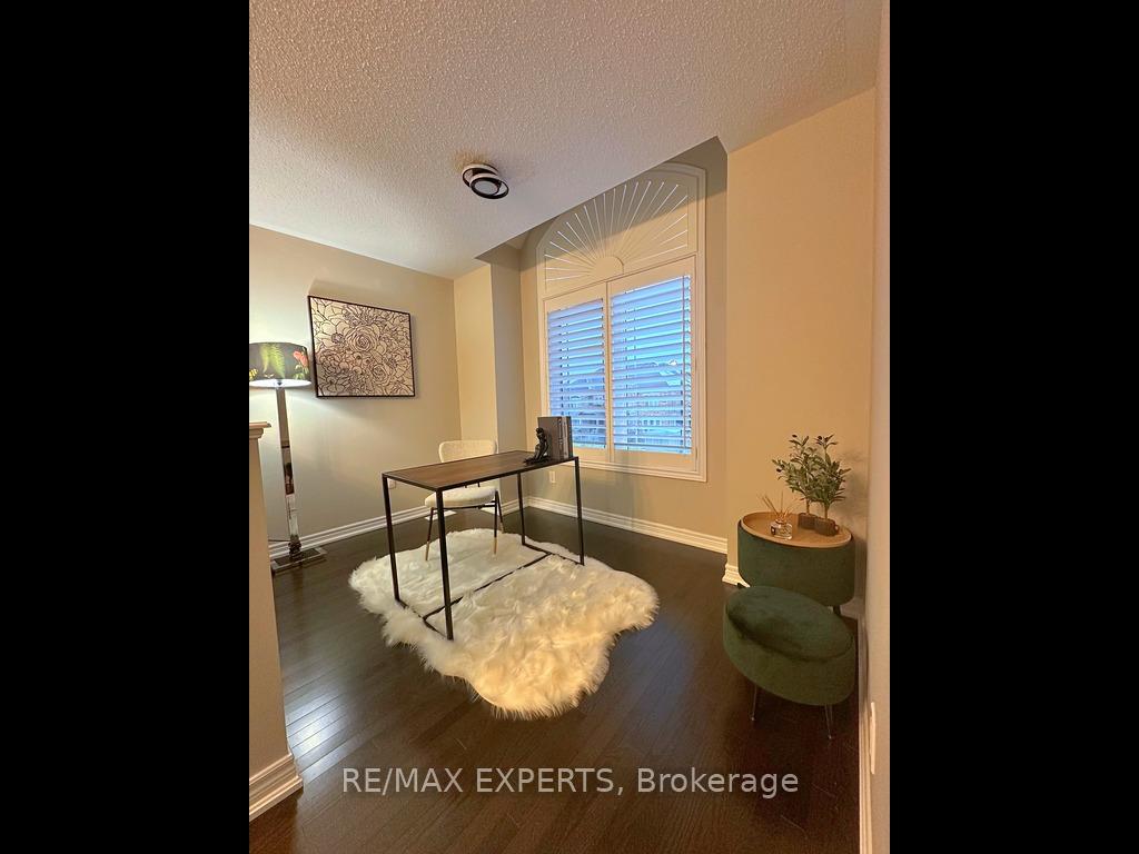 Photo 18 of 269 Chatfield Drive N, Vaughan, Vellore Village — HOMEH