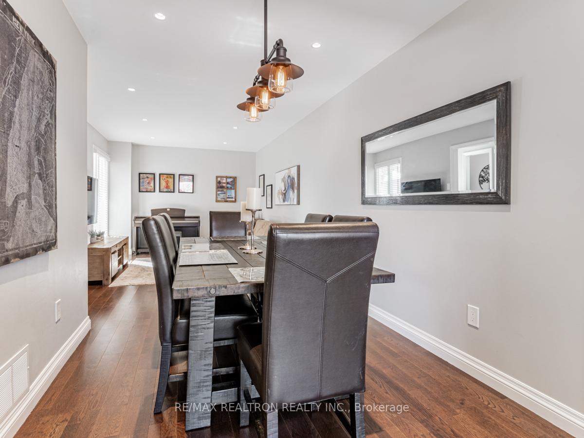 Photo 10 of 72 Bay Hill Drive, Vaughan, Glen Shields — HOMEH