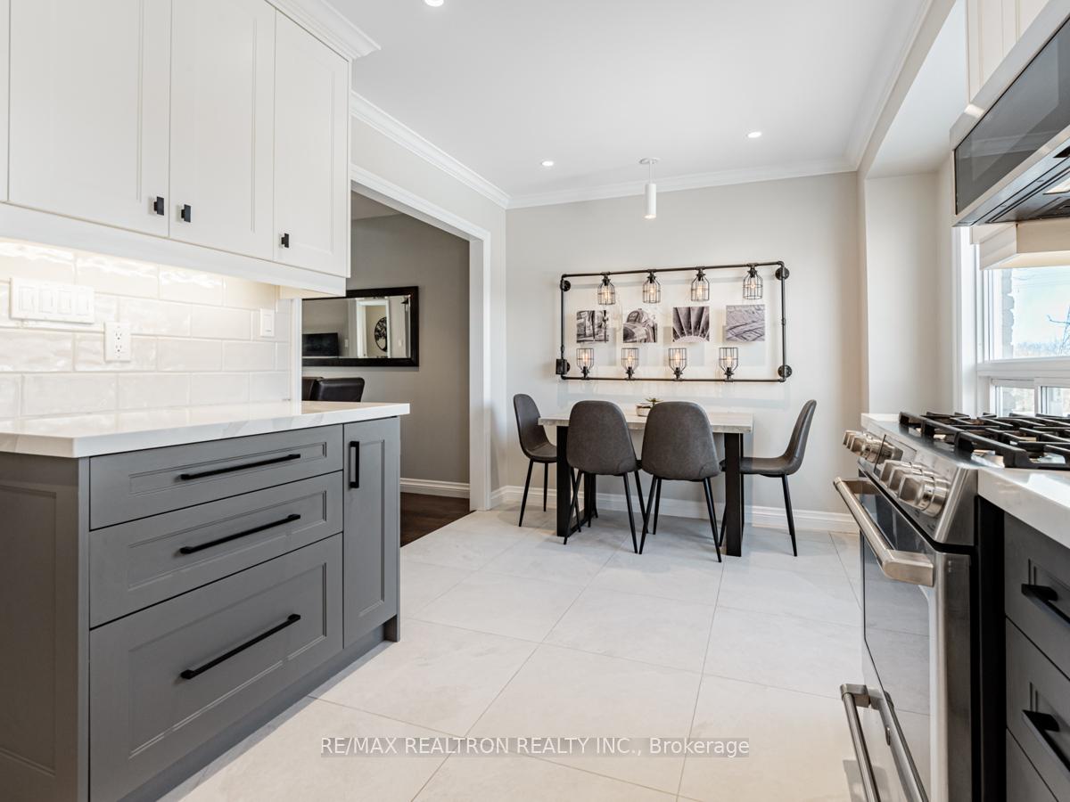 Photo 14 of 72 Bay Hill Drive, Vaughan, Glen Shields — HOMEH