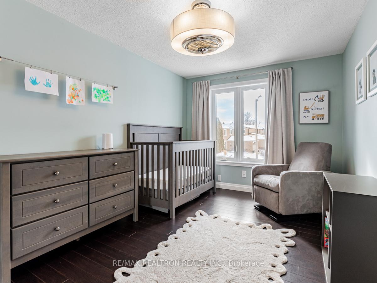 Photo 18 of 72 Bay Hill Drive, Vaughan, Glen Shields — HOMEH