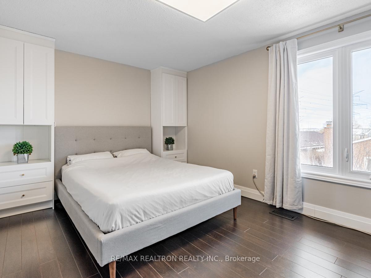 Photo 21 of 72 Bay Hill Drive, Vaughan, Glen Shields — HOMEH