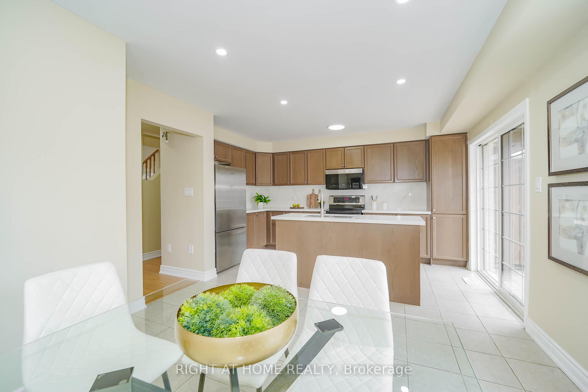 Photo 25 of 97 Ainley Road, Ajax, Central East — HOMEH