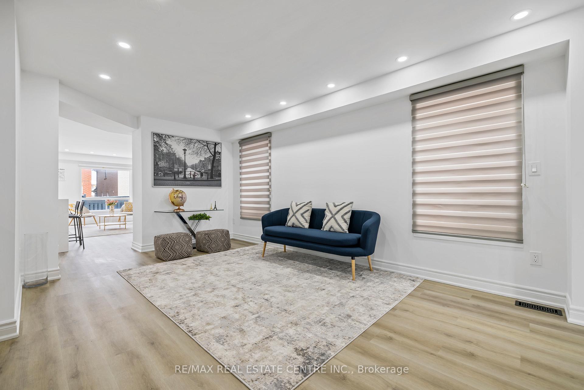Photo 5 of 21 Deepsprings Crescent, Vaughan, Vellore Village — HOMEH