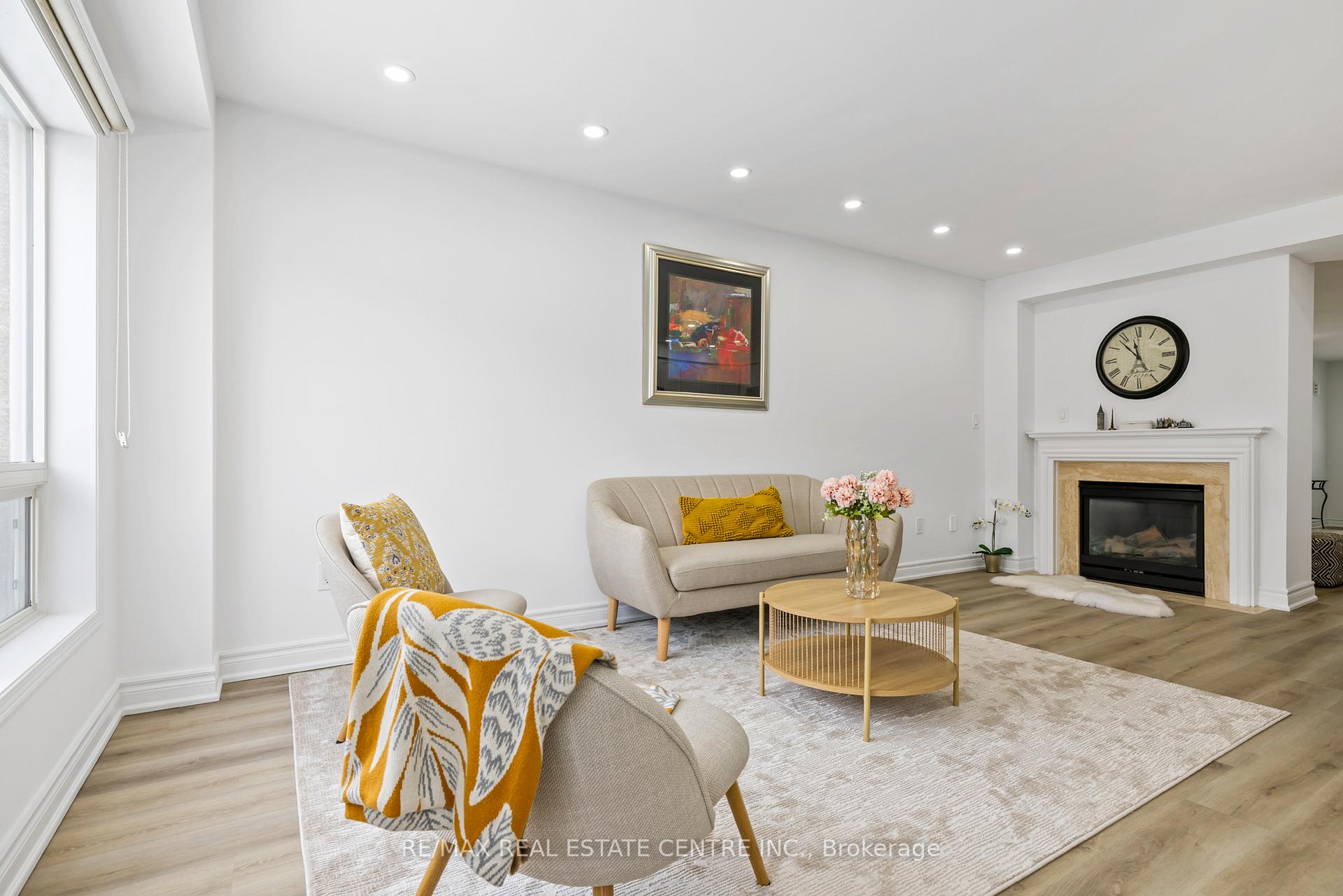 Photo 9 of 21 Deepsprings Crescent, Vaughan, Vellore Village — HOMEH