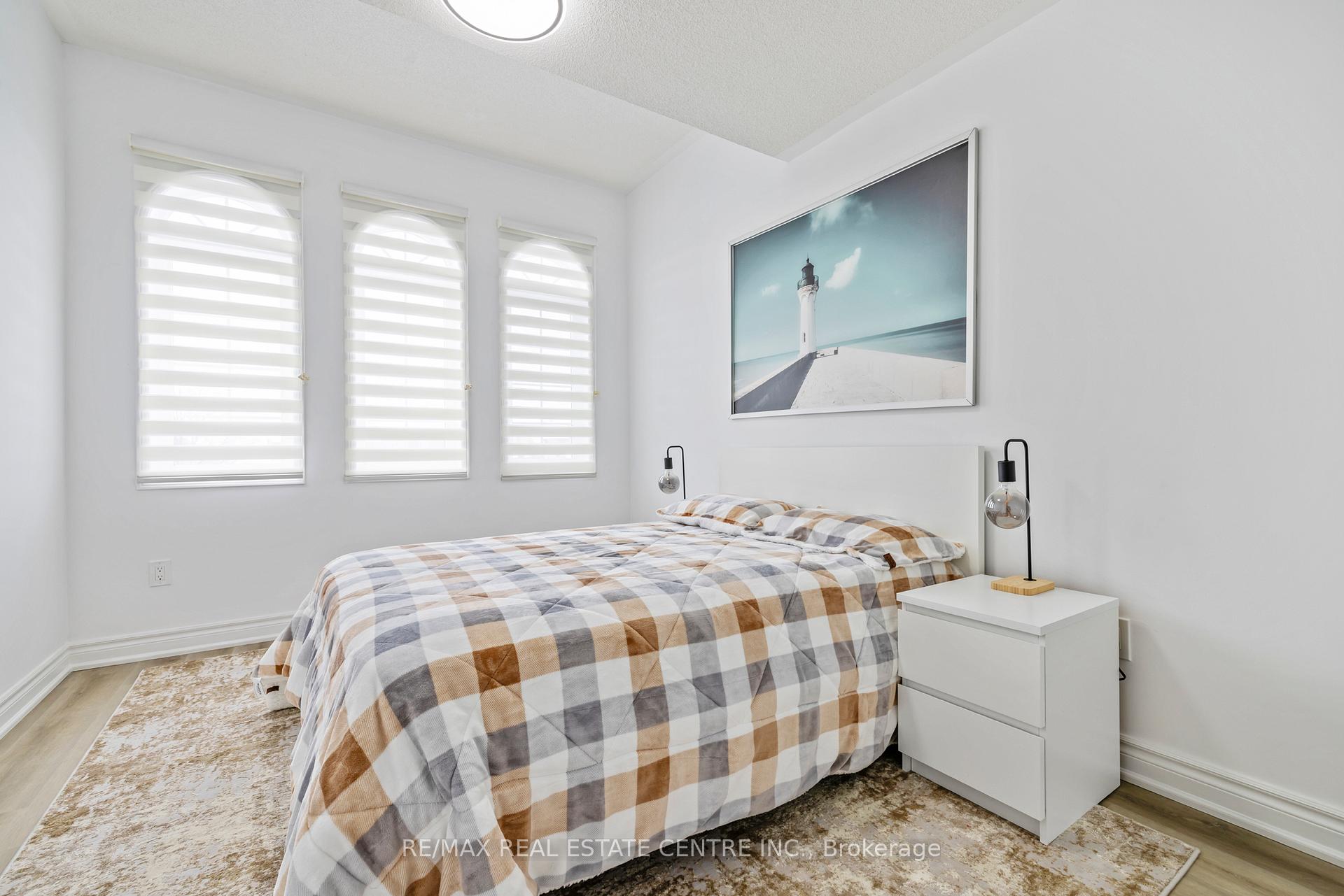 Photo 13 of 21 Deepsprings Crescent, Vaughan, Vellore Village — HOMEH