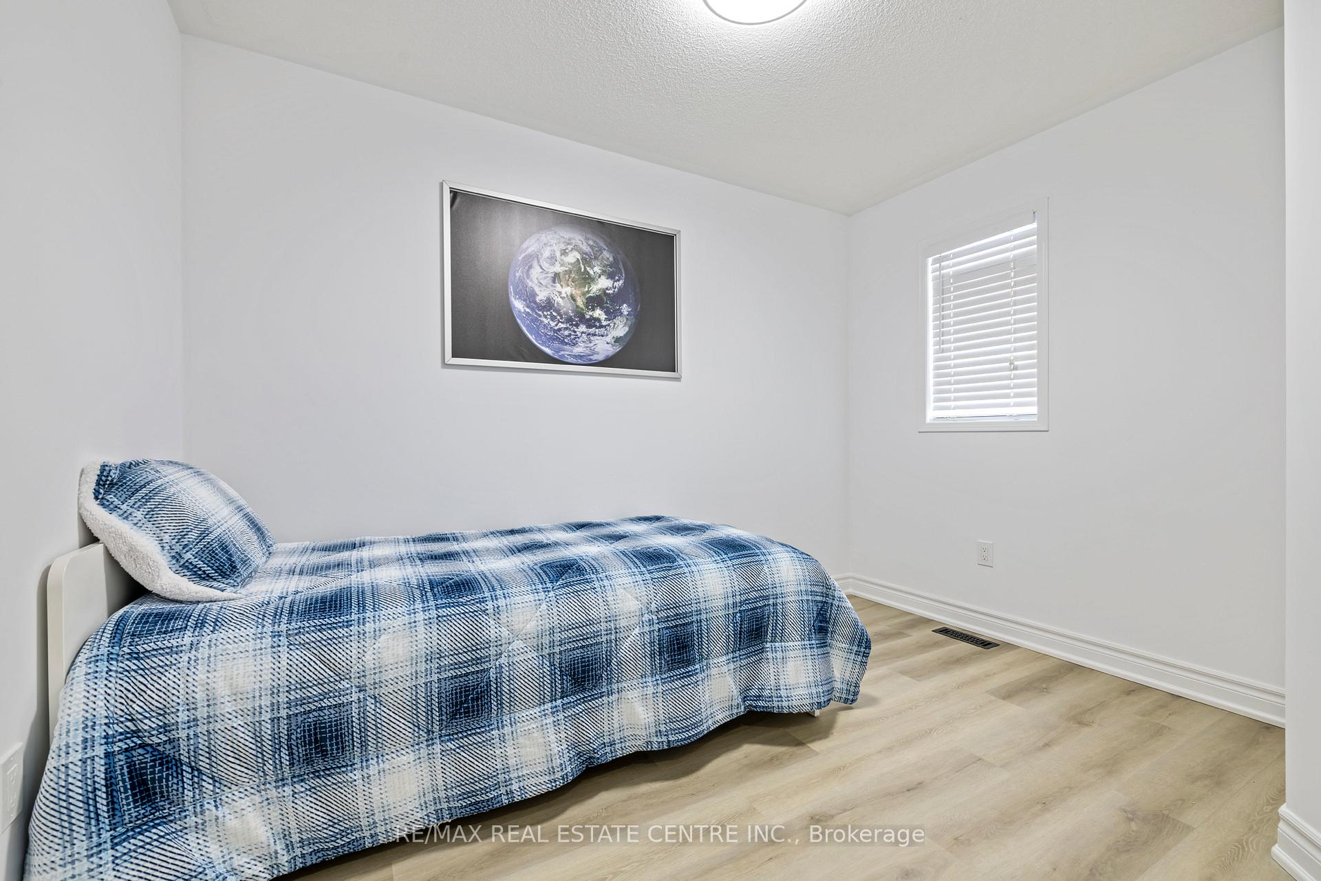 Photo 14 of 21 Deepsprings Crescent, Vaughan, Vellore Village — HOMEH