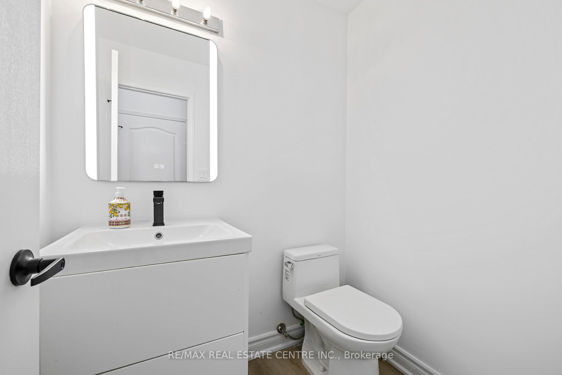 Photo 22 of 21 Deepsprings Crescent, Vaughan, Vellore Village — HOMEH