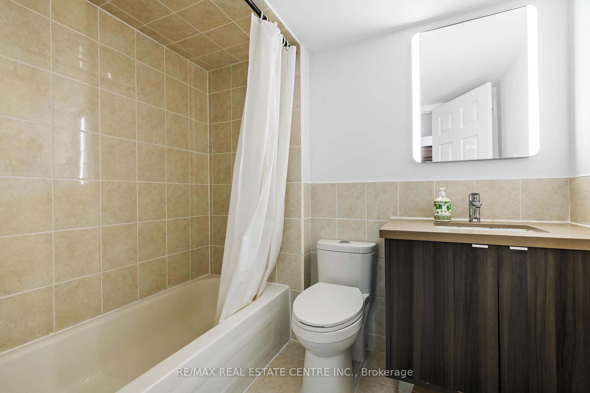Photo 31 of 21 Deepsprings Crescent, Vaughan, Vellore Village — HOMEH