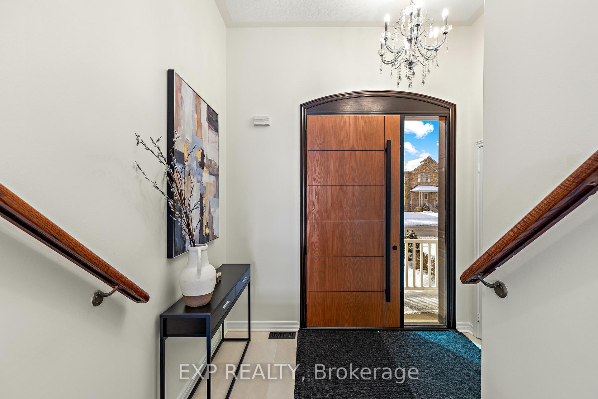 Photo 4 of 460 Autumn Hill Boulevard, Vaughan, Patterson — HOMEH