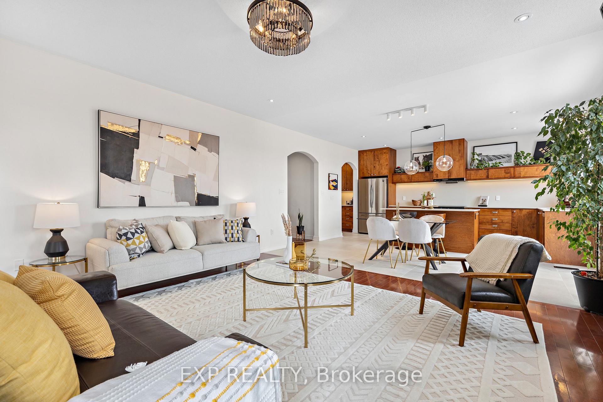 Photo 8 of 460 Autumn Hill Boulevard, Vaughan, Patterson — HOMEH