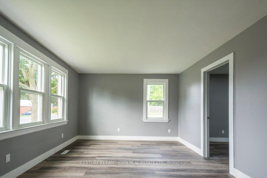 Photo 6 of Unit Unit A, 66 Crestview Avenue, Belleville, Belleville Ward — HOMEH