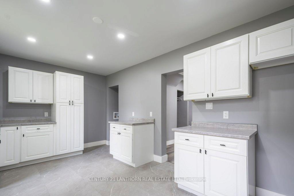Photo 7 of Unit Unit A, 66 Crestview Avenue, Belleville, Belleville Ward — HOMEH