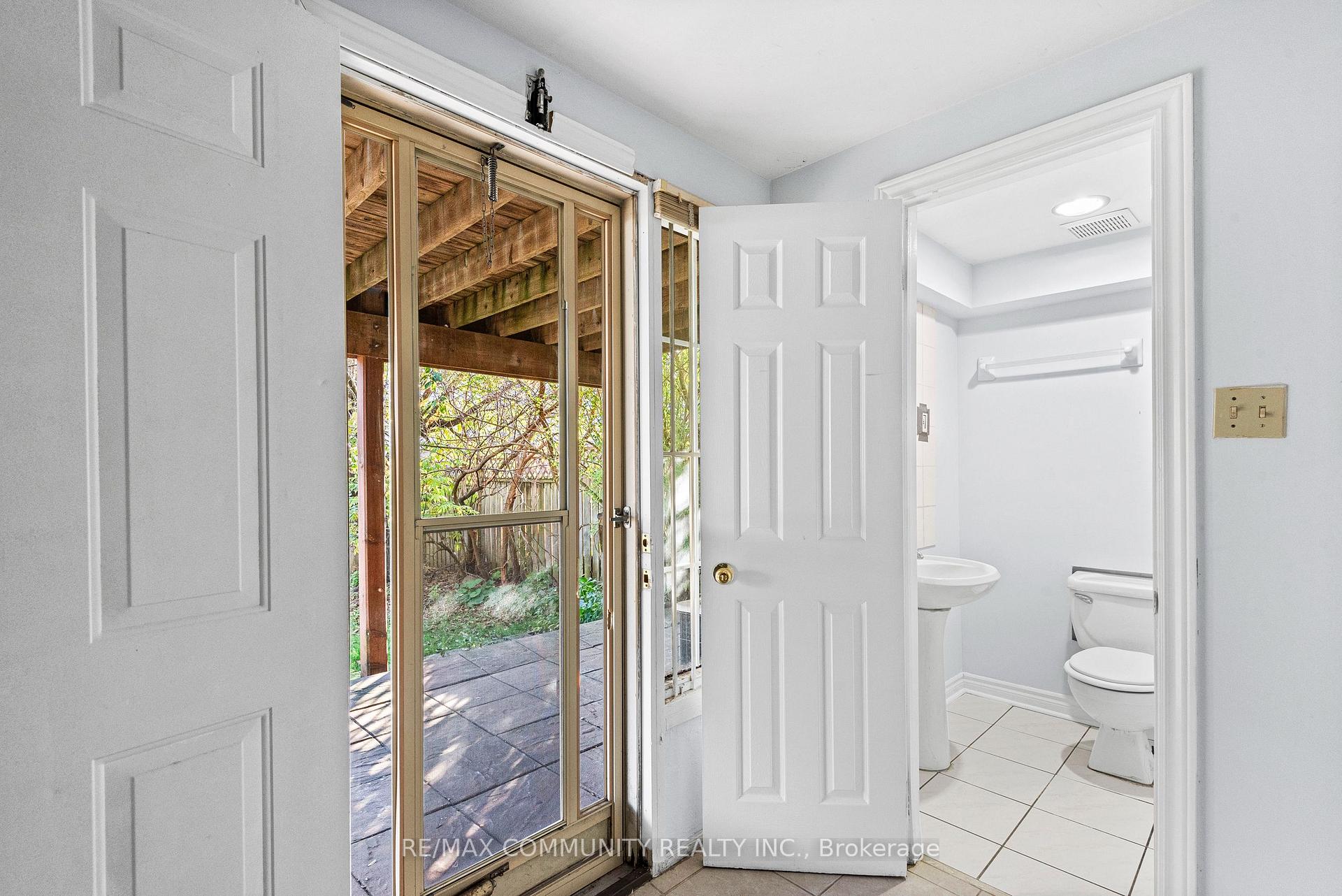Photo 10 of Unit BSMT, 11 Wicks Drive, Ajax, Central East — HOMEH