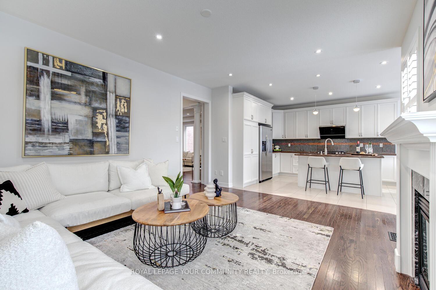 Photo 19 of 9 Lealinds Road, Vaughan, Patterson — HOMEH